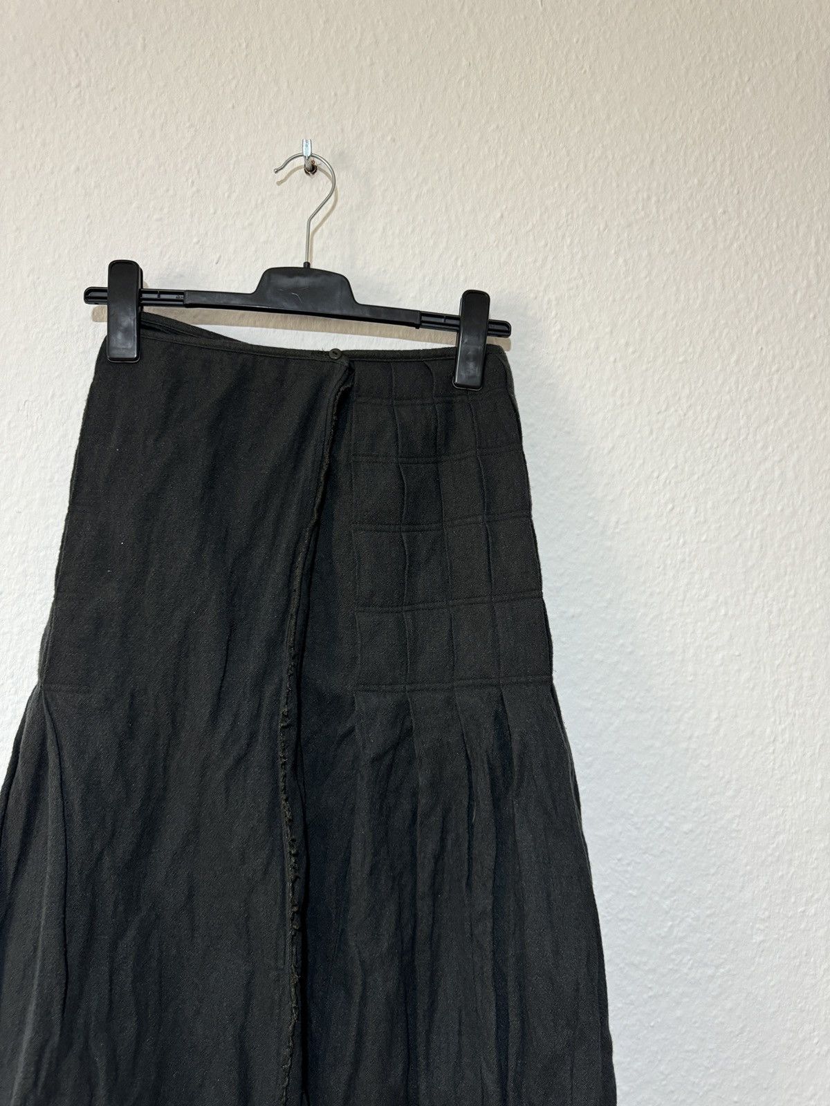 Designer × Dries Van Noten × Japanese Brand ARCHIVE DRIES VAN NOTEN WOOL METAL FIBRE GRAY LONG SKIRT Size 30" / US 8 / IT 44 - 4 Thumbnail