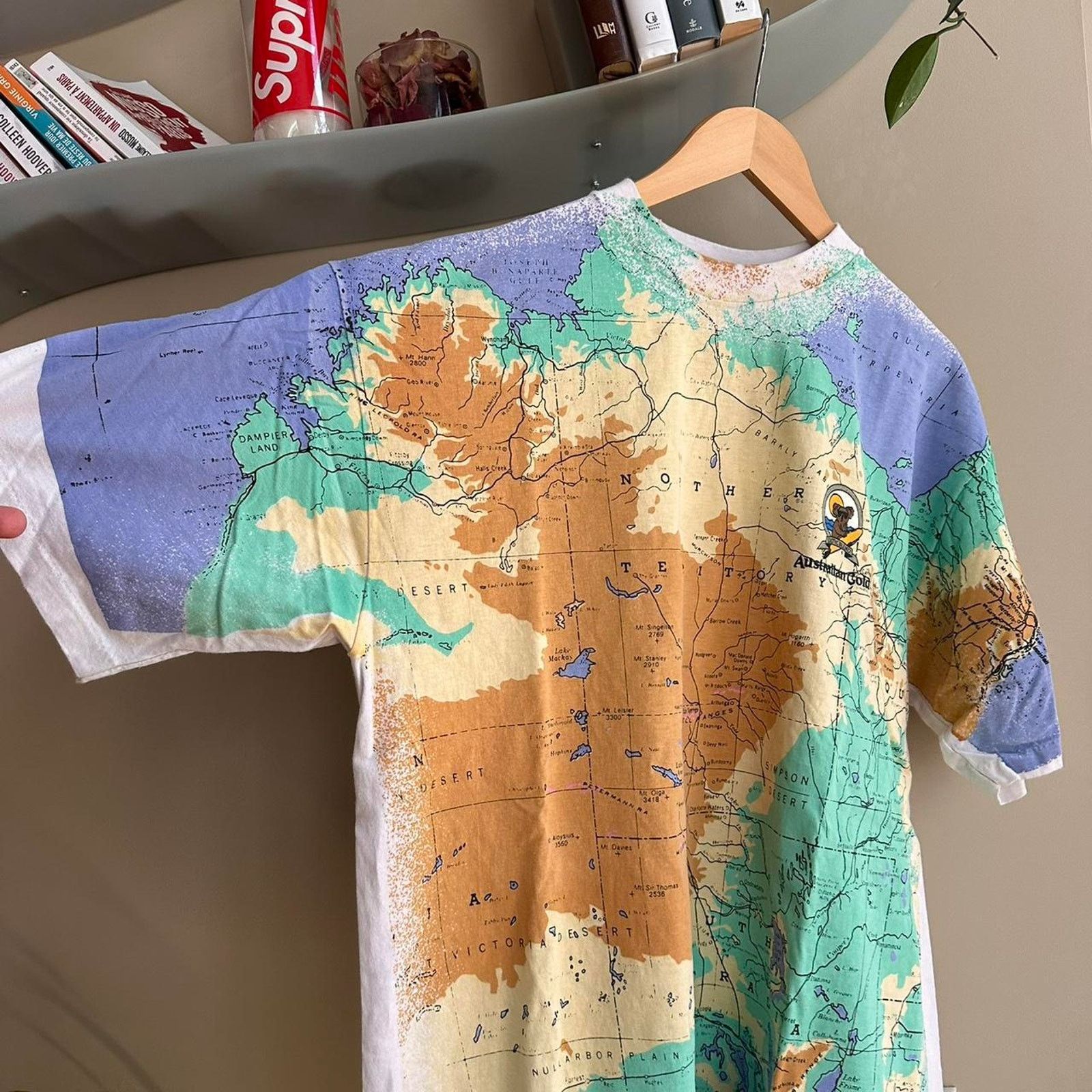 Vintage Vintage Australia Map Shirt Size US XL / EU 56 / 4 - 8 Thumbnail