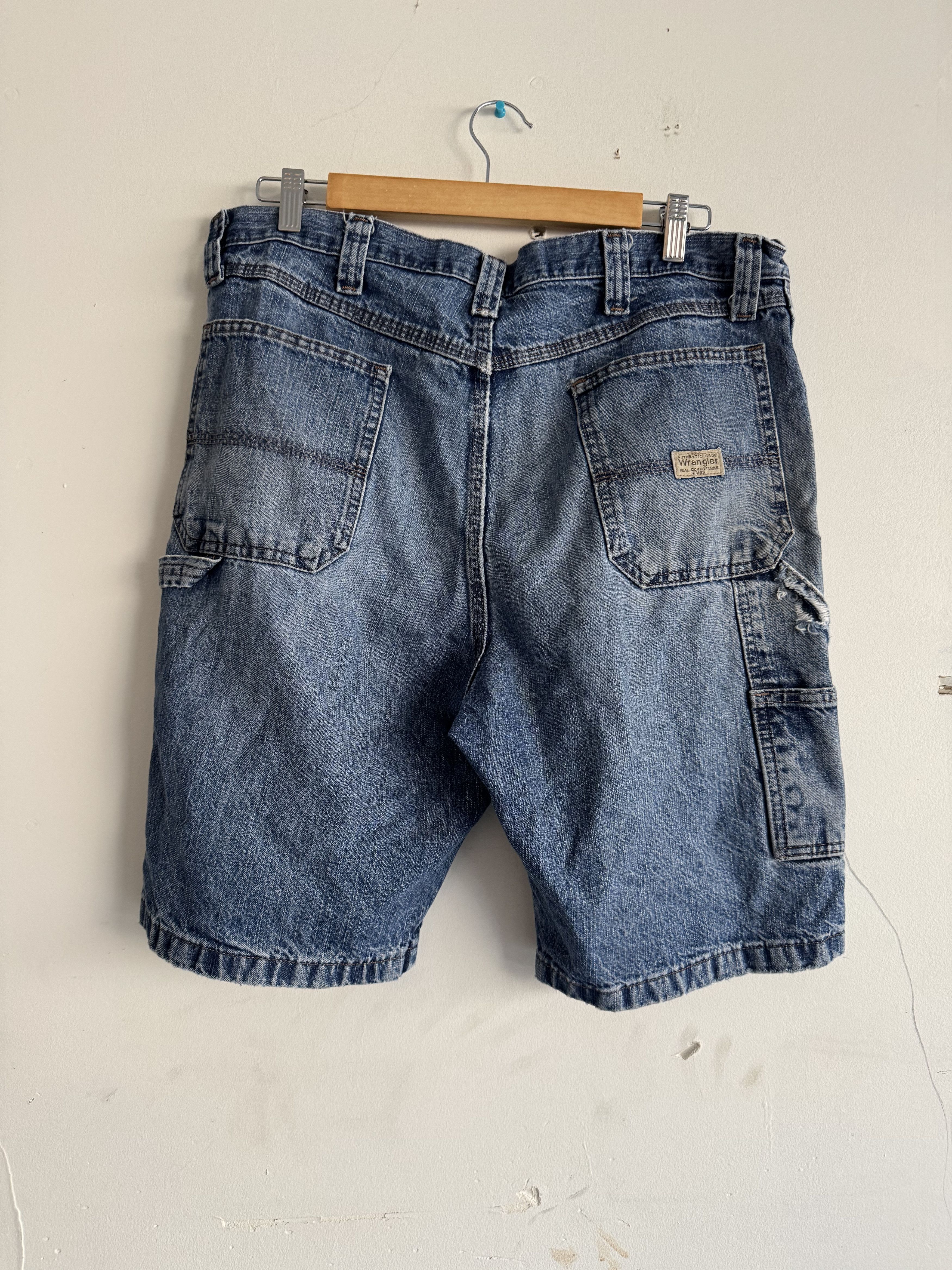 Wrangler Wrangler jorts Size US 36 / EU 52 - 1 Thumbnail