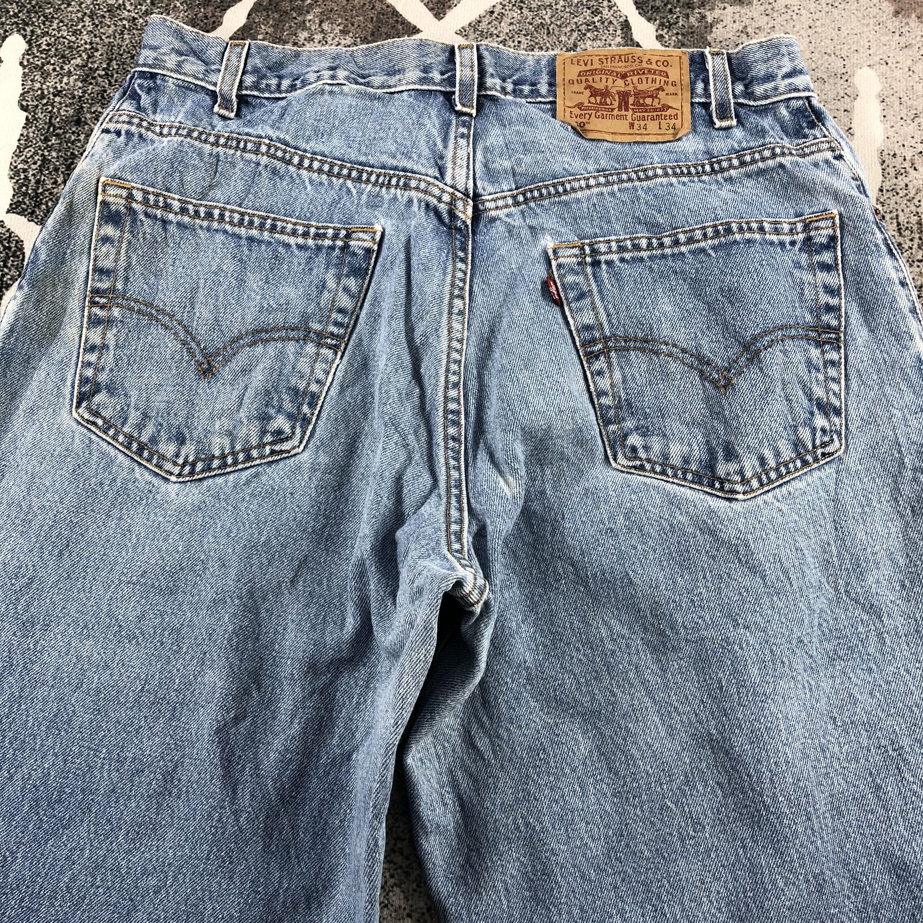 Levi's Vintage Levis 560 Jeans Medium Wash Denim KJ918 Size US 34 / EU 50 - 4 Thumbnail