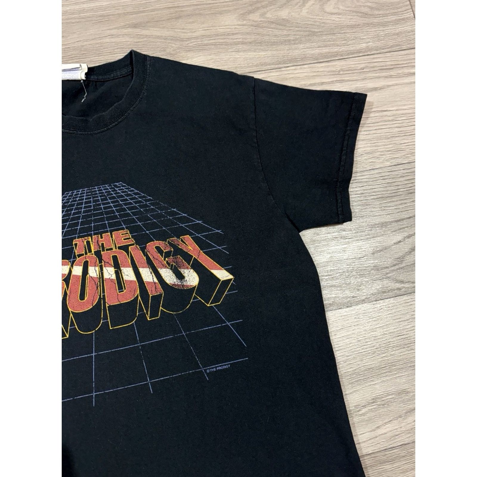 Gildan VINTAGE The Prodigy Logo Band T-shirt Black Adult M Logo Men Shirt Short Sleeve Size M Black Band Music Rock Mens Size US M / EU 48-50 / 2 - 6 Thumbnail