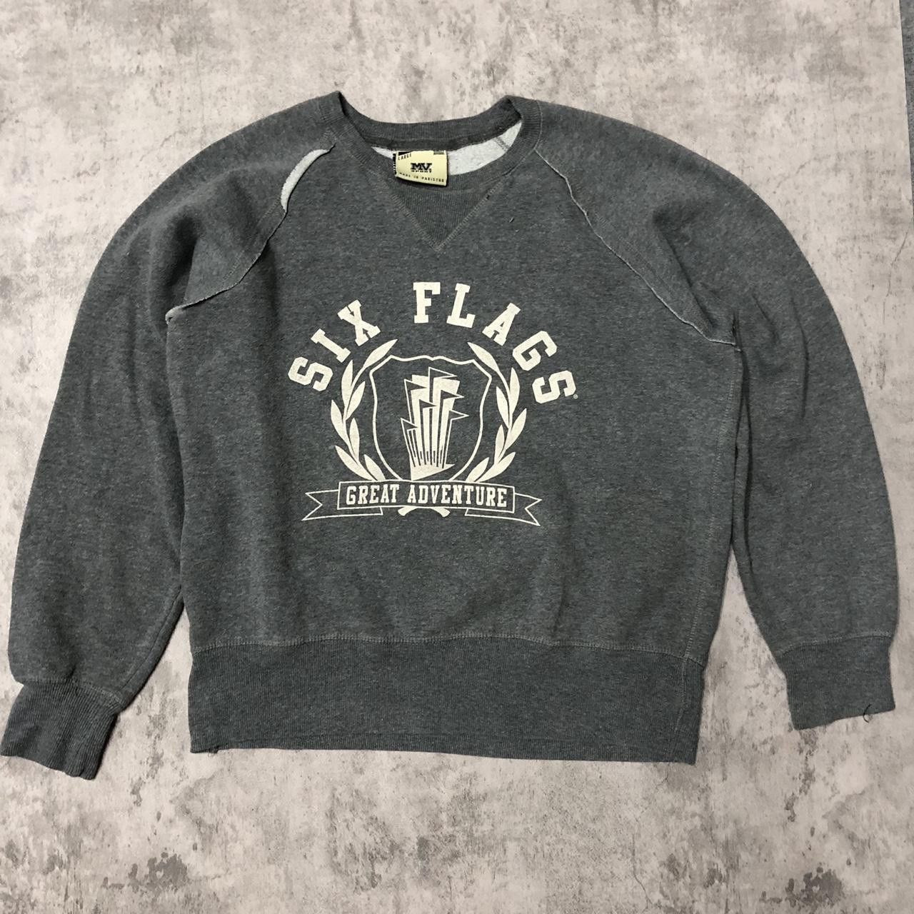 Other Grey vintage 90s crewneck sweatshirt with distressed details Size US L / EU 52-54 / 3 - 1 Thumbnail