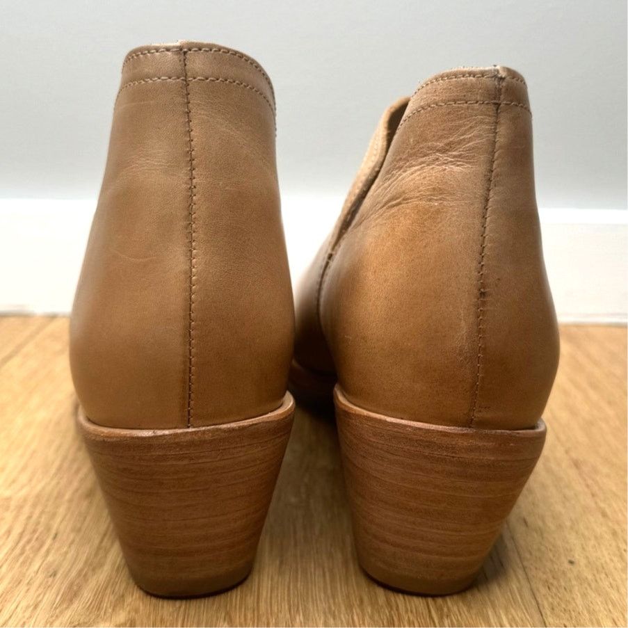 Nisolo NEW Nisolo Classic Ankle Bootie Almond Brown Tan Leather Size US 8.5 / IT 38.5 - 6 Thumbnail