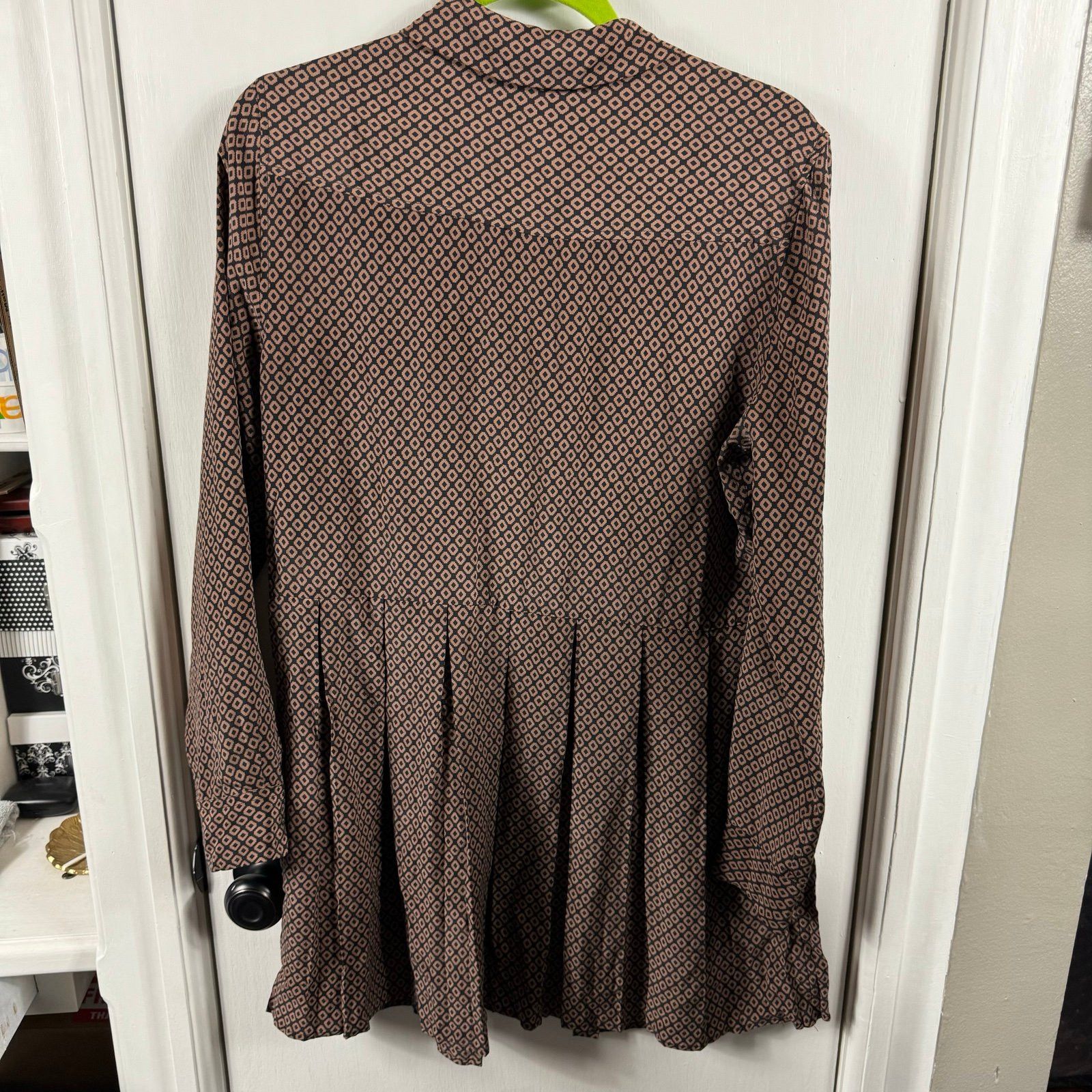 Equipment Equipment Femme Womens Silk Collared Long Sleeve Skater Dre Size M / US 6-8 / IT 42-44 - 9 Thumbnail