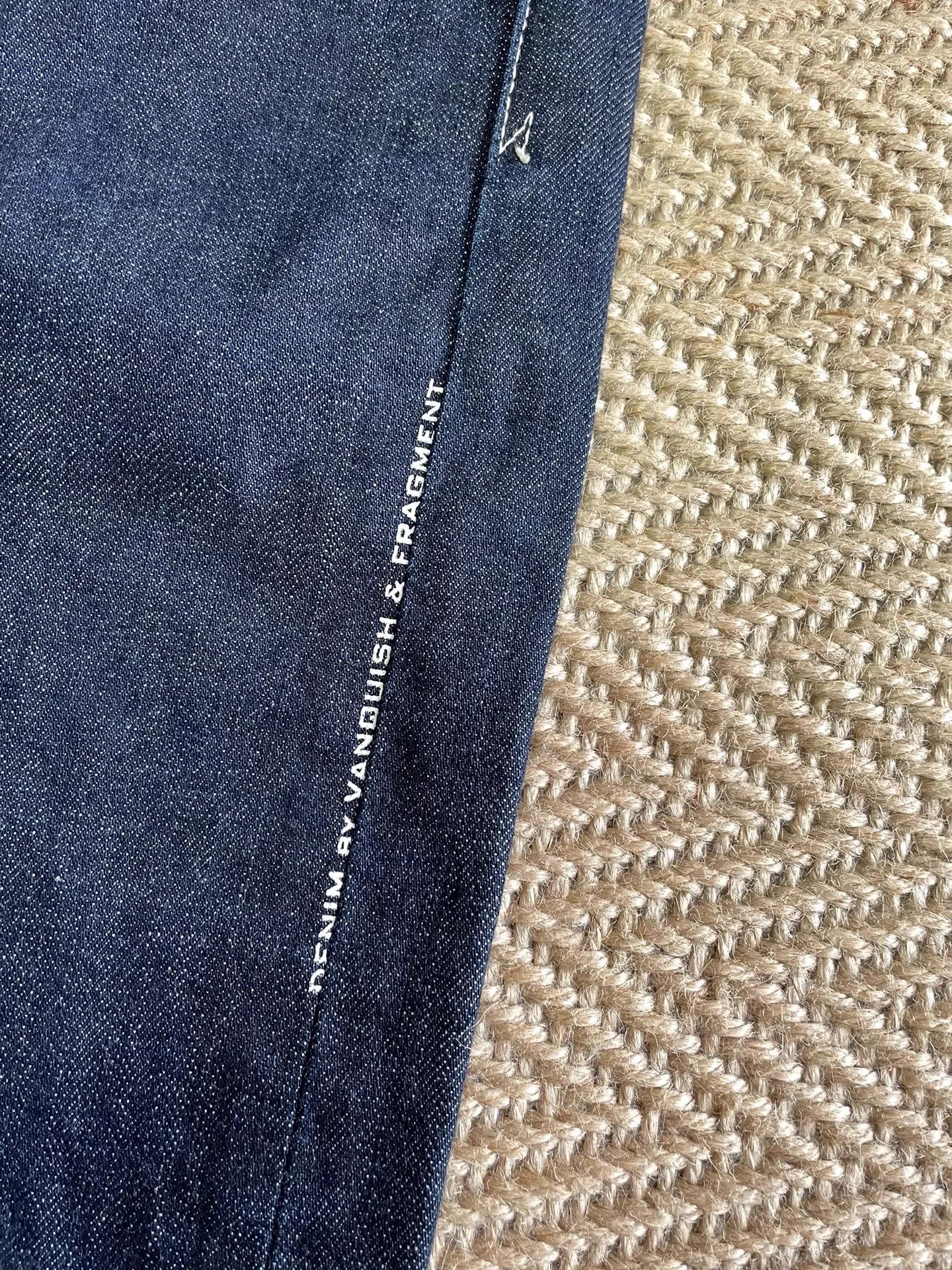 Vanquish VANQUISH x FRAGMENT Golden Lightning Raw Denim W30 Size US 30 / EU 46 - 4 Thumbnail