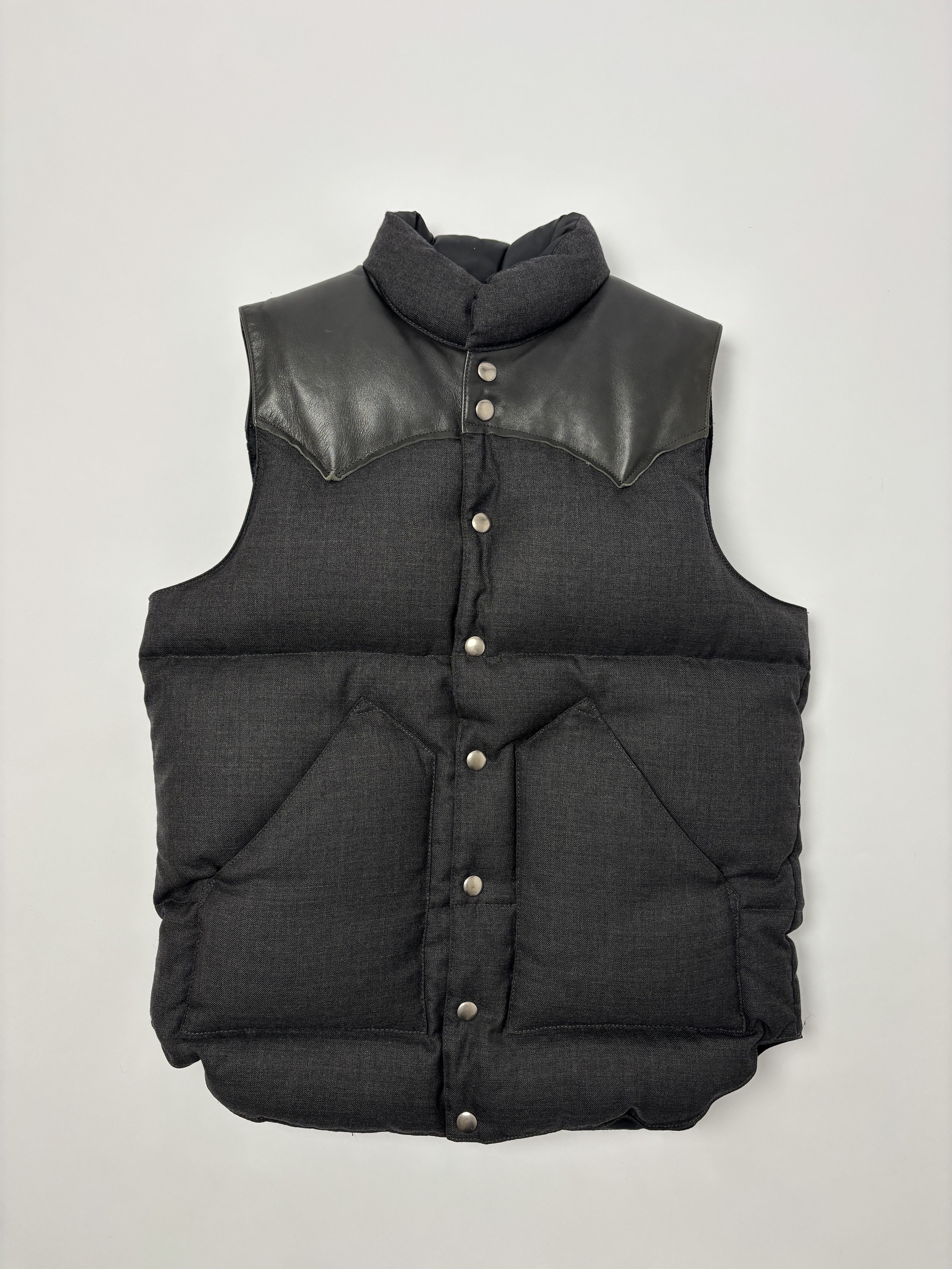 Rocky Mountain Featherbed Rocky Mountain Featherbed Wool Down Vest Charcoal Size US S / EU 44-46 / 1 - 1 Thumbnail