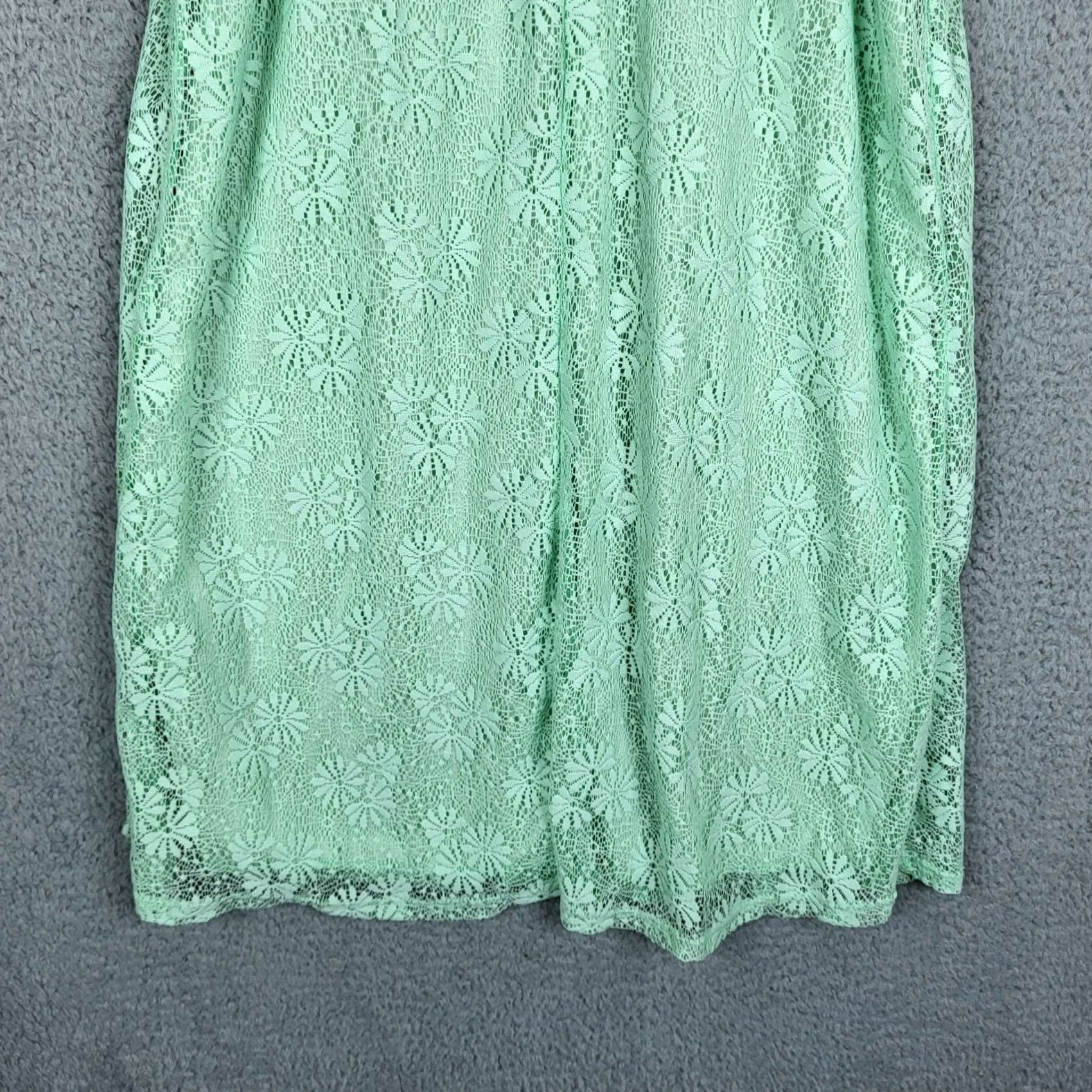 Vintage Francesca’s Women’s dress M Green Lace lined Sleeveless A-Line Cup Cocktail/Party Casual Above the knee Ladies Mens Women’s (adapt) Size M / US 6-8 / IT 42-44 - 3 Thumbnail