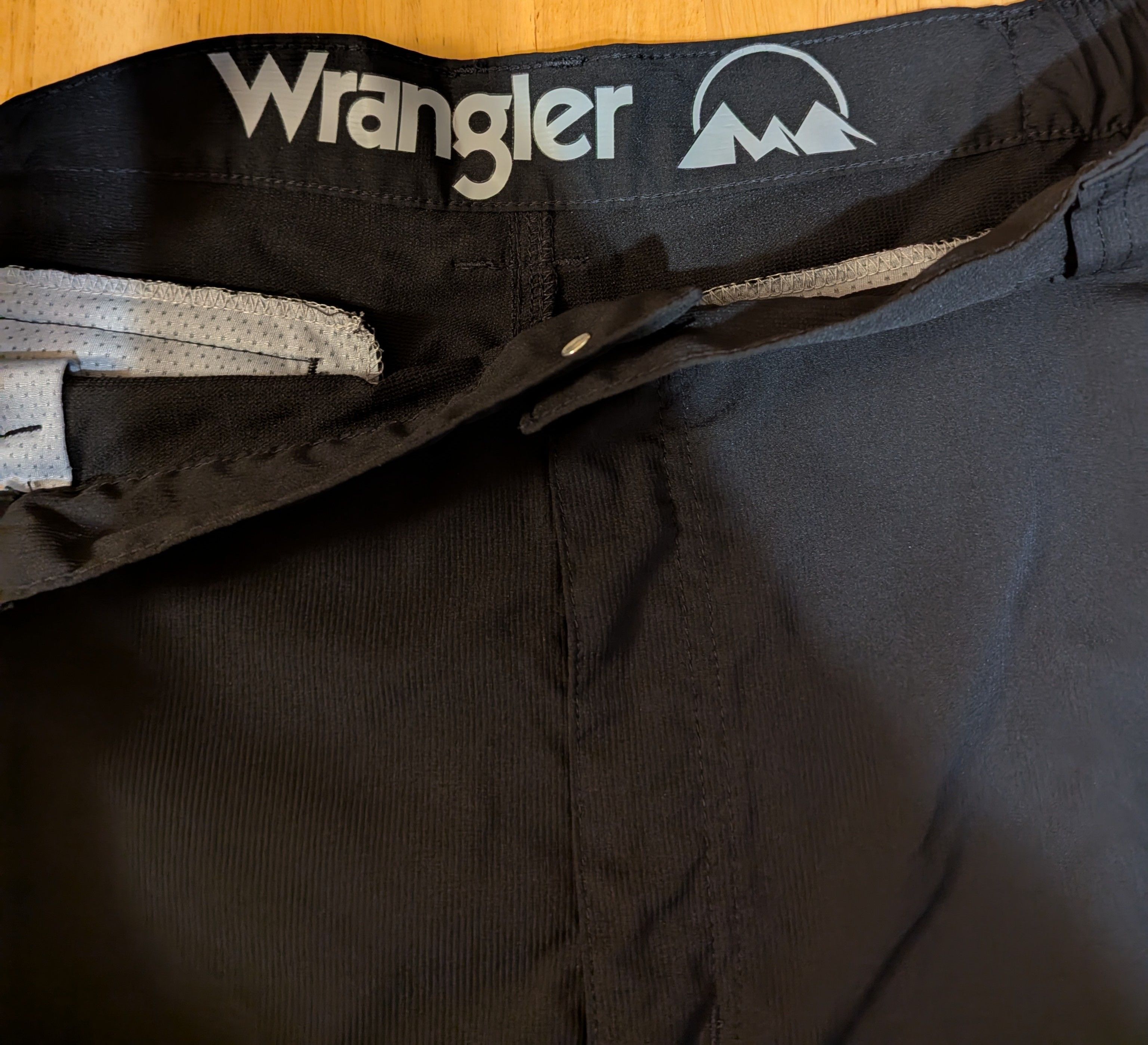 Wrangler Wrangler chino athletic shorts Size US 40 / EU 56 - 9 Thumbnail