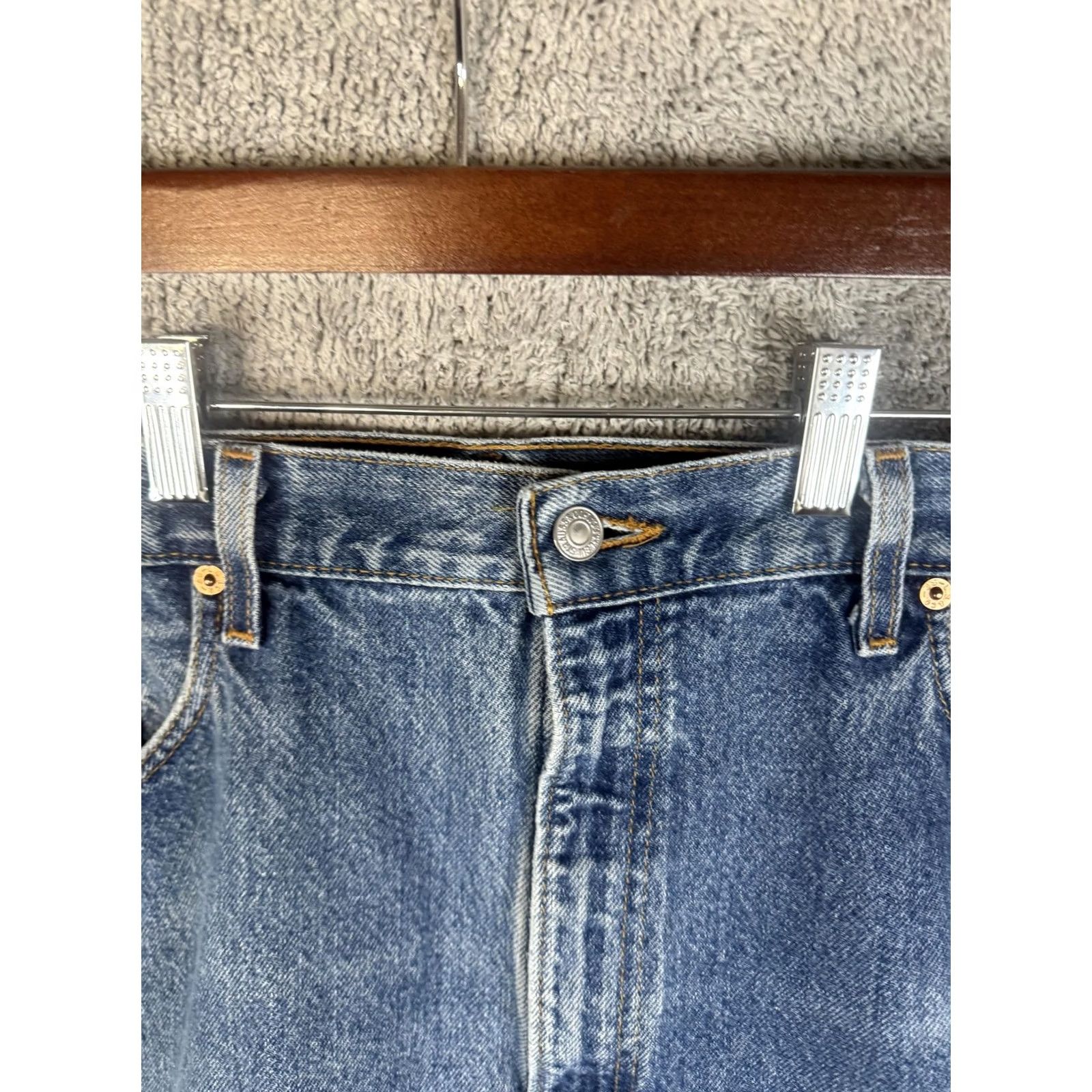 Levi's VINTAGE Levi's 505 Jeans Mens 40x30 Blue Denim Regular Fit Straight Leg USA 90s Mens Size US 40 / EU 56 - 5 Thumbnail