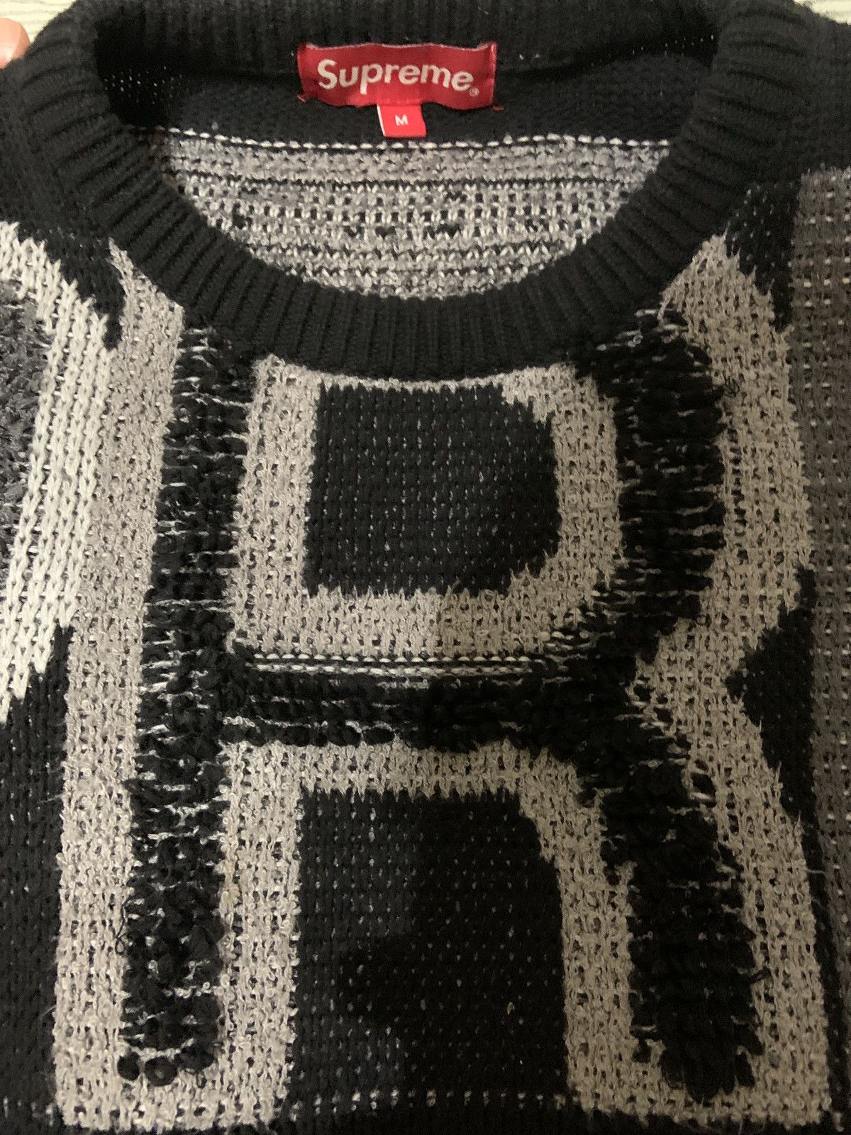 Supreme Embroided Supreme Logo Size US M / EU 48-50 / 2 - 4 Thumbnail