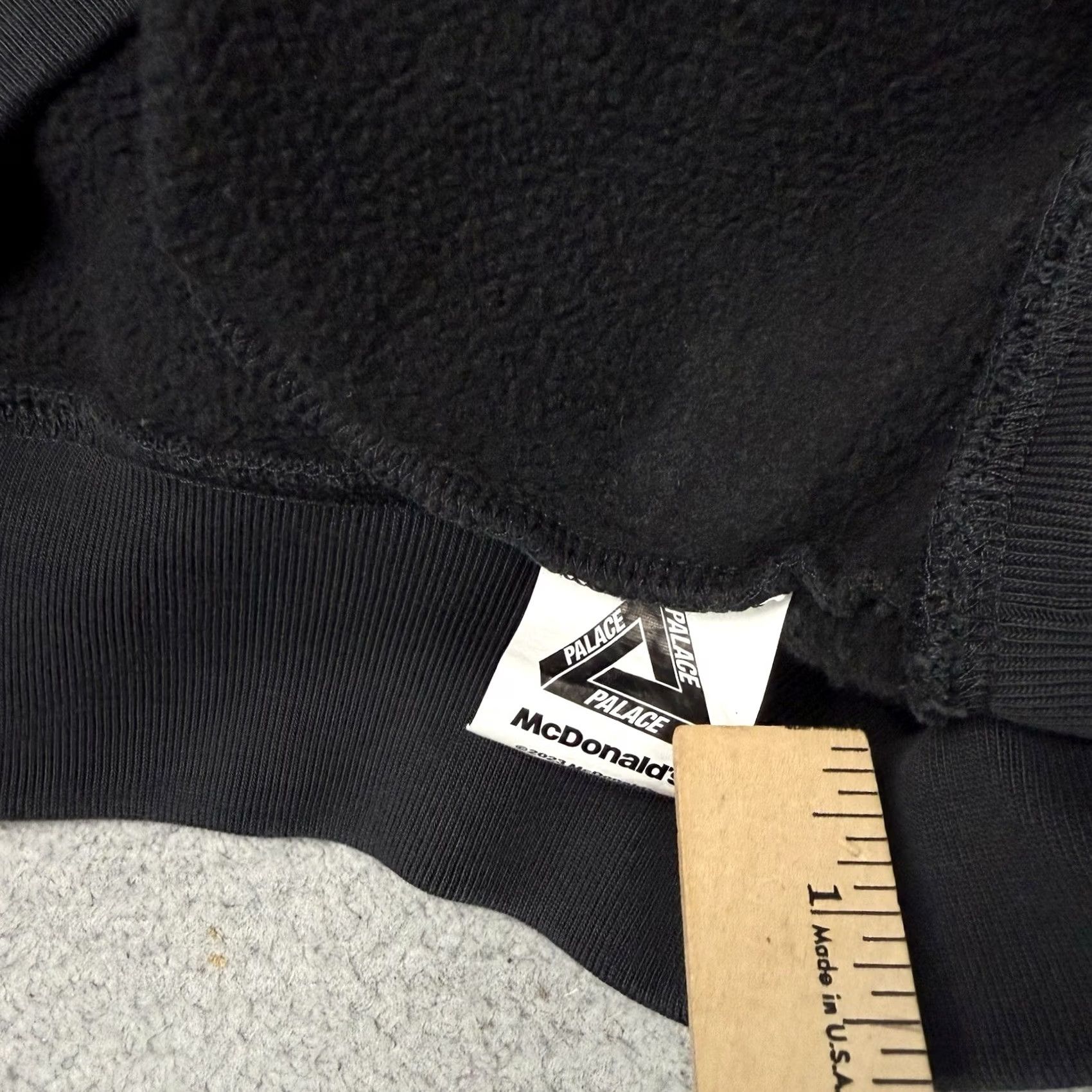 Palace Palace McDonalds Sweatshirt Hoodie Mens L Black Graphic Print Logo Pullover Crew Neck Hooded Skateboarding Jacket Type: Hoodie Size US L / EU 52-54 / 3 - 7 Thumbnail