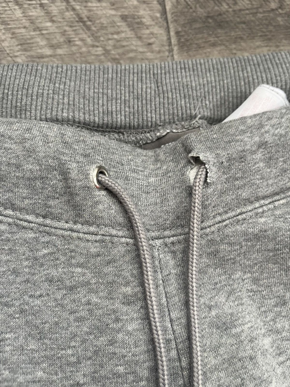 Nike Vintage Y2K Baggy Light Gray Nike Sweatpants Size L Size US 34 / EU 50 - 9 Thumbnail
