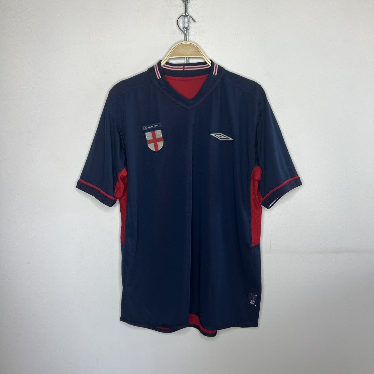 Umbro Vintage Umbro England jersey men’s Size US L / EU 52-54 / 3 - 2 Thumbnail