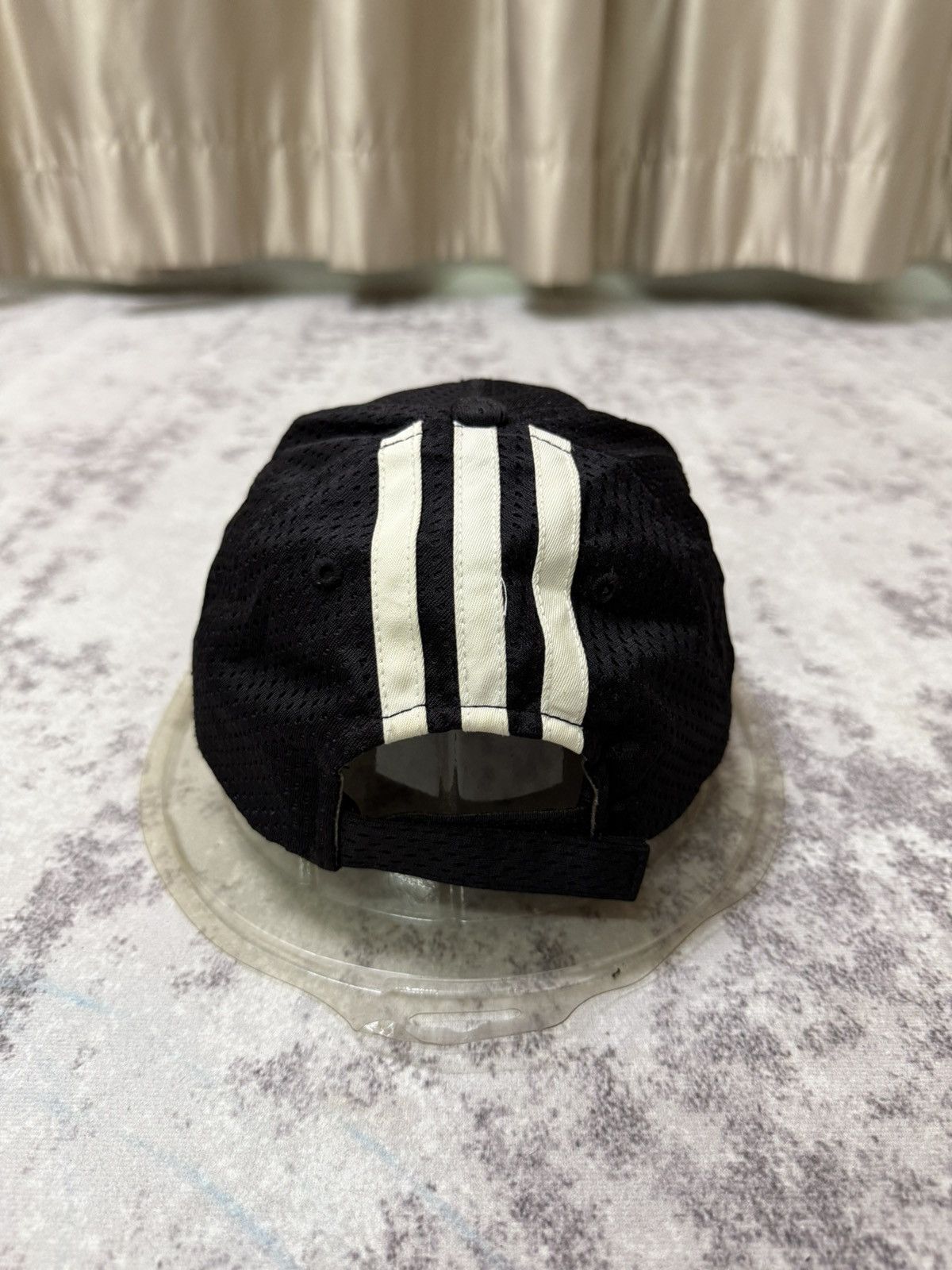 Adidas Vintage Adidas Velcro Running Cap Size ONE SIZE - 4 Thumbnail