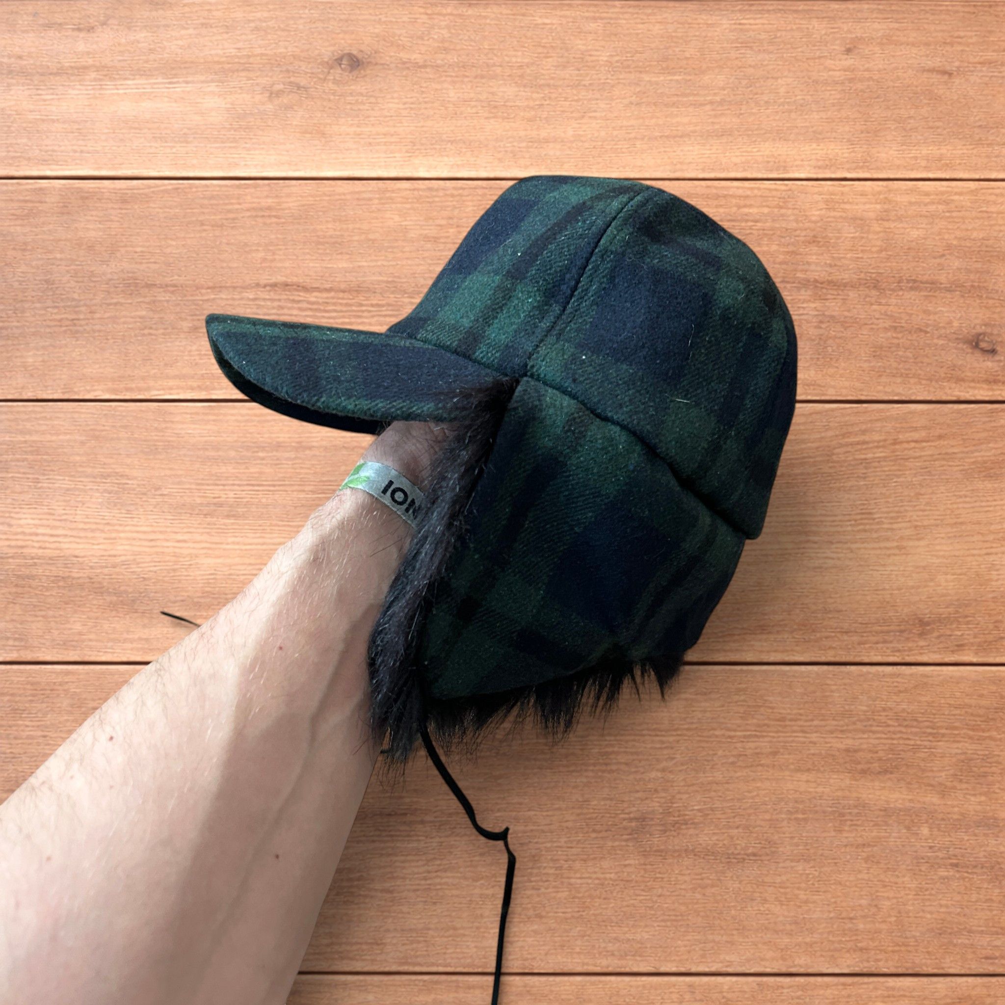 Japanese Brand Trapper Russian ear flap hat cap in checkered khaki/black. Size ONE SIZE - 4 Thumbnail