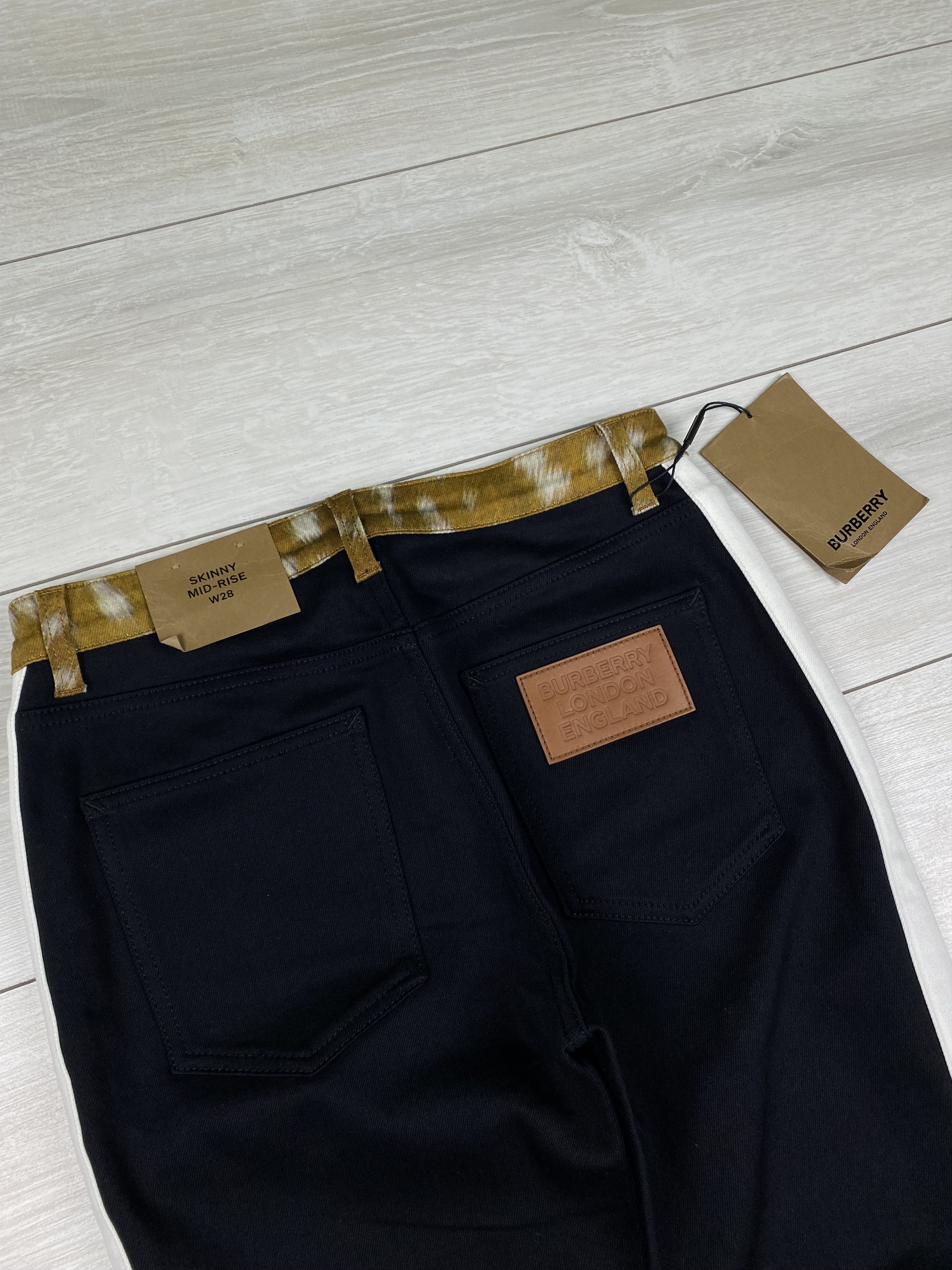 Burberry Burberry Black Denim Deer Bambi Print Trim Skinny Jeans Size 28" / US 6 / IT 42 - 4 Thumbnail