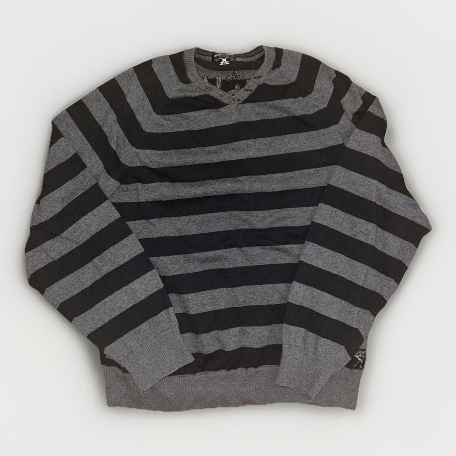 Artful Dodger × Vintage Artful Dodger Striped V-Neck Sweater Black Gray 3XL Size US XXL / EU 58 / 5 - 1 Thumbnail