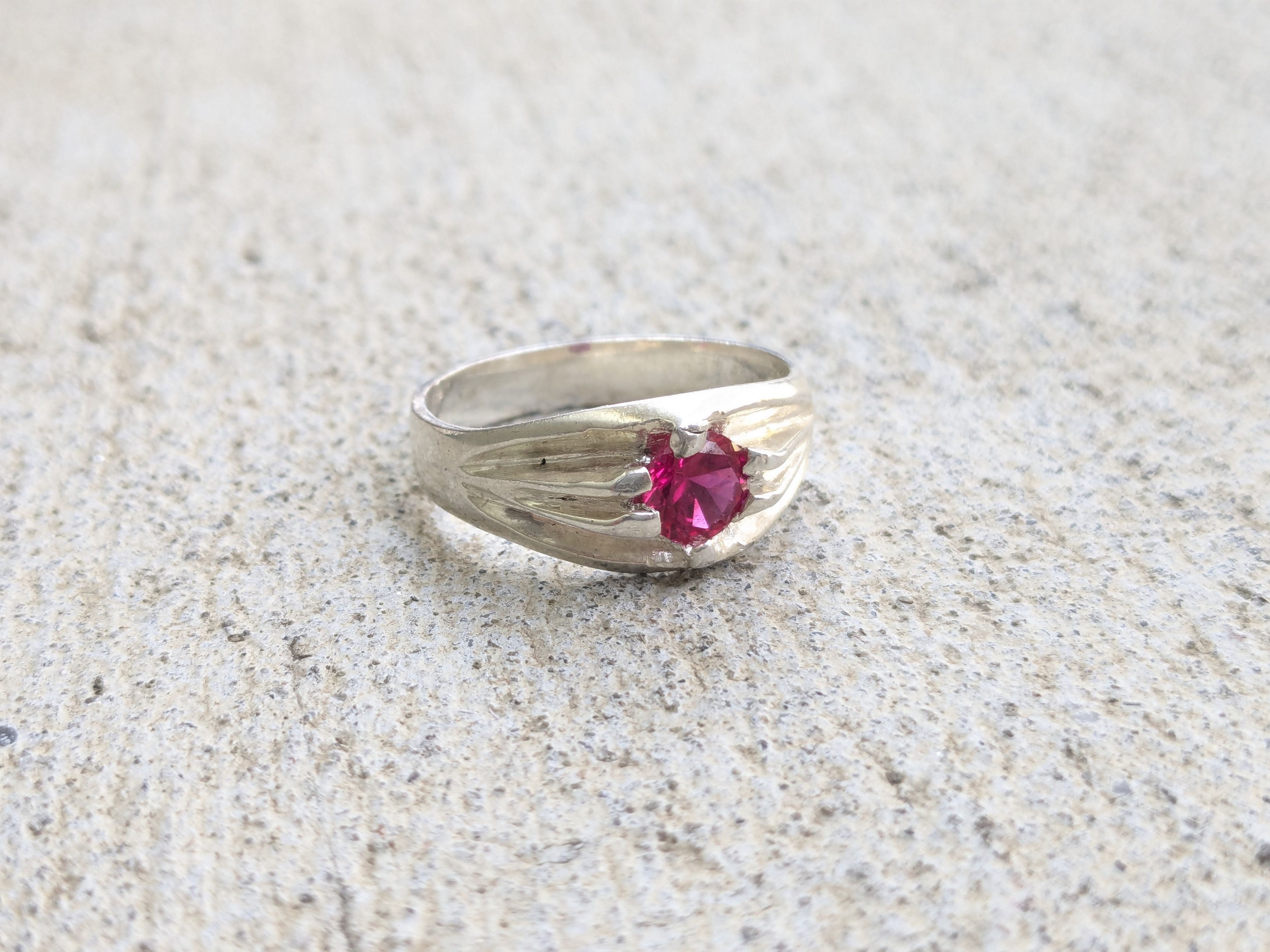 Jewelry Sterling Silver Ring Red Ruby 10.75 Band Mexico Size ONE SIZE - 1 Thumbnail