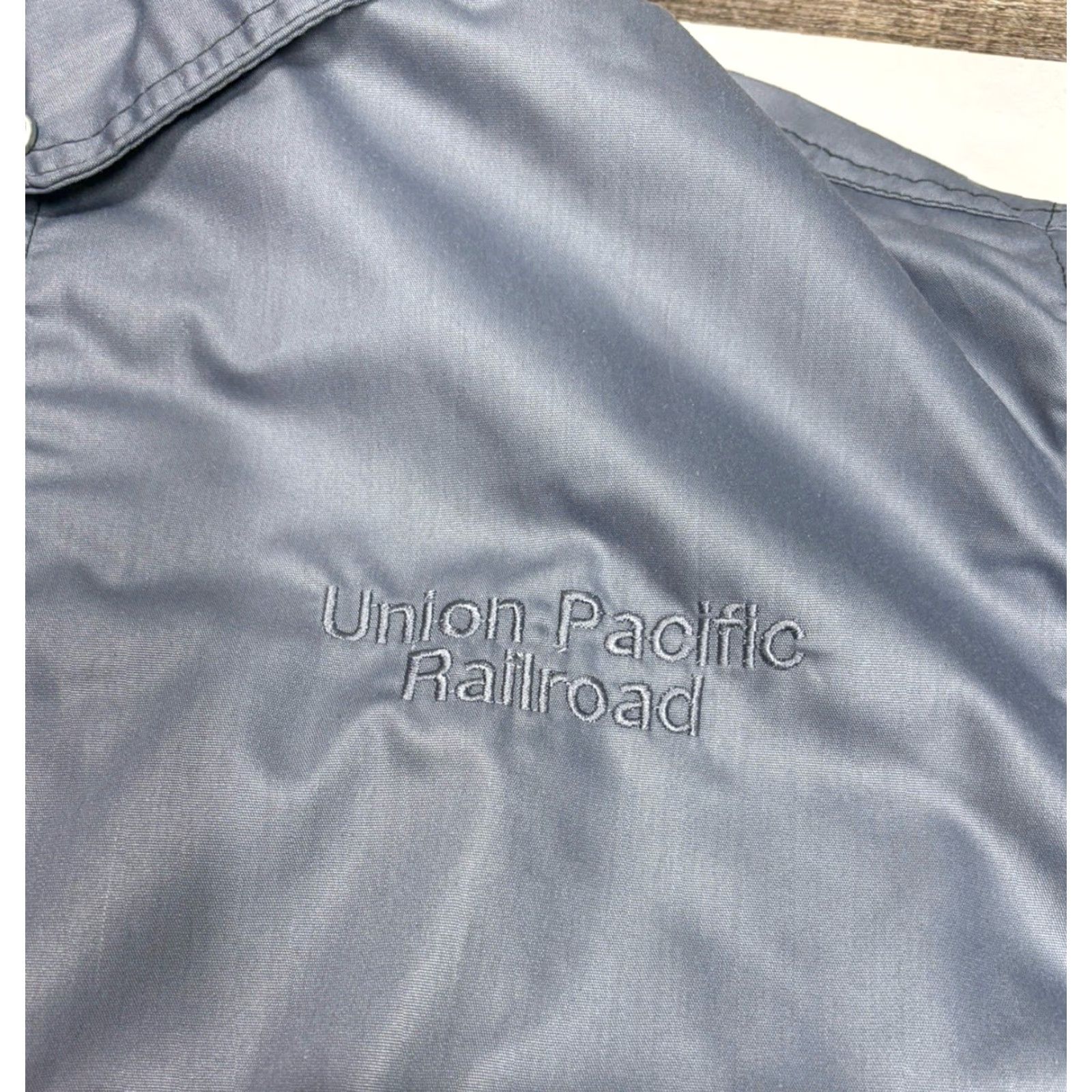 Dunbrooke Dunbrooke Pla-Jac Jacket XL Gray US 1990's Union Pacific Workwear Full Zip Pockets Lightweight Size US XL / EU 56 / 4 - 3 Thumbnail