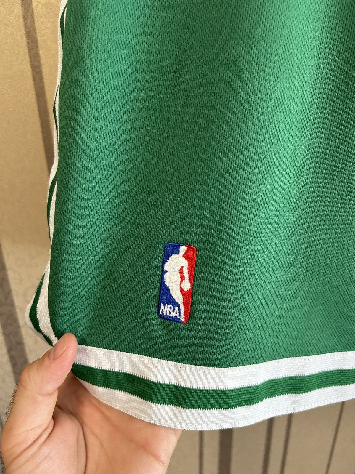 Adidas Vintage Adidas shorts NBA Celtic basketball style size m Size US 32 / EU 48 - 3 Thumbnail