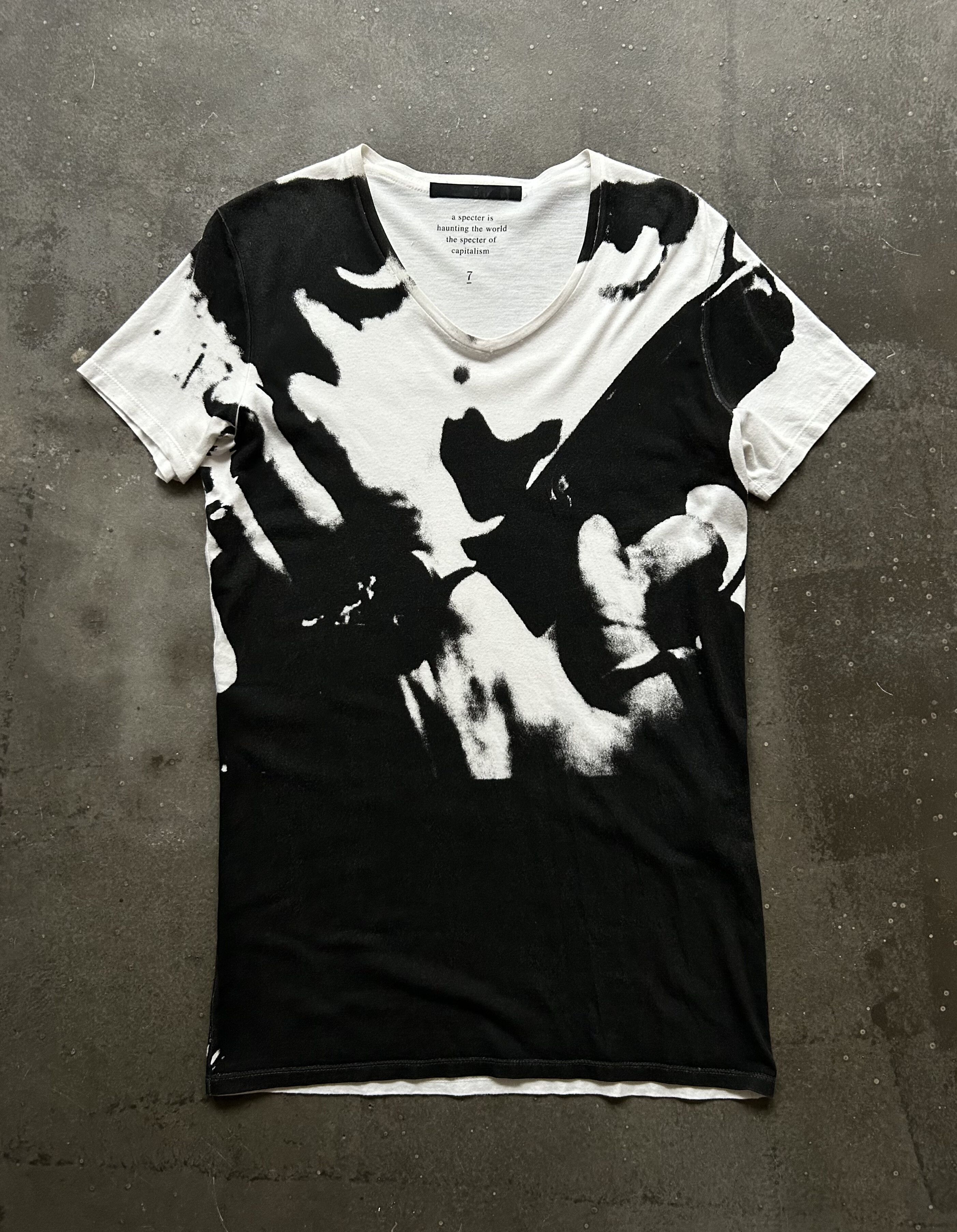Julius black and white graphic print t-shirt Size US M / EU 48-50 / 2 - 1 Thumbnail