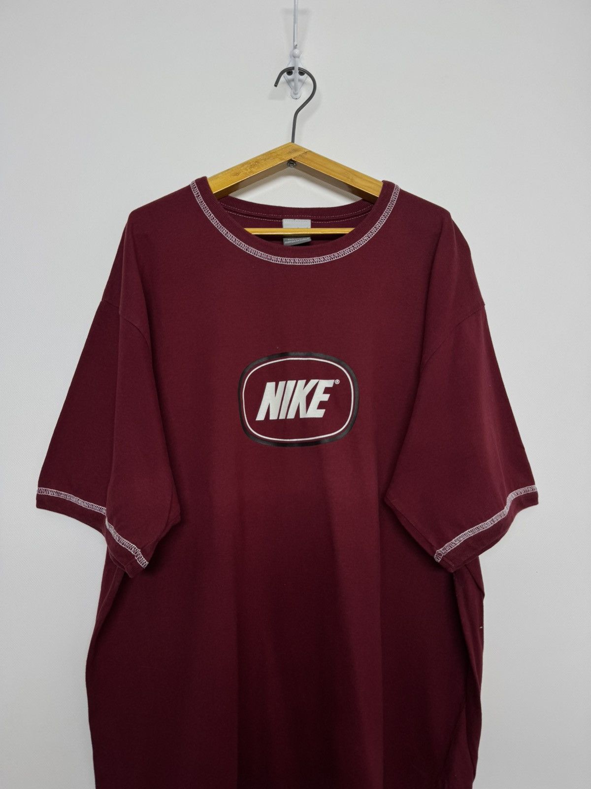 Nike Vintage Y2k Nike Big Logo Swoosh T-Shirt Size US XL / EU 56 / 4 - 1 Thumbnail