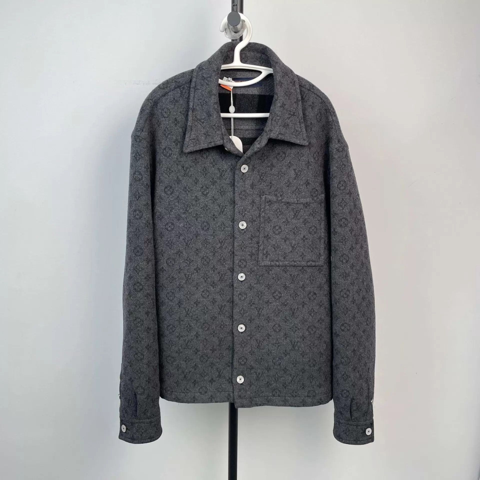 Louis Vuitton LV Gray All Over Subtle Print Jacket Size 50 Size US M / EU 48-50 / 2 - 1 Thumbnail