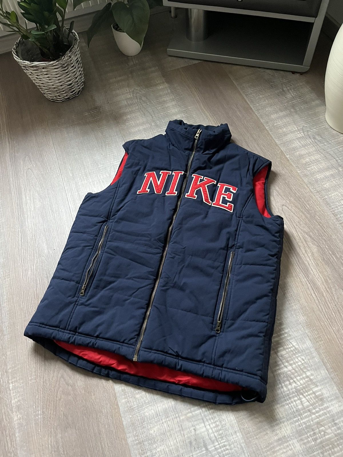Nike × Vintage Nike Vintage Big Logo Nylon 90s Puffer Down Vest Y2K Drill Size US S / EU 44-46 / 1 - 2 Thumbnail