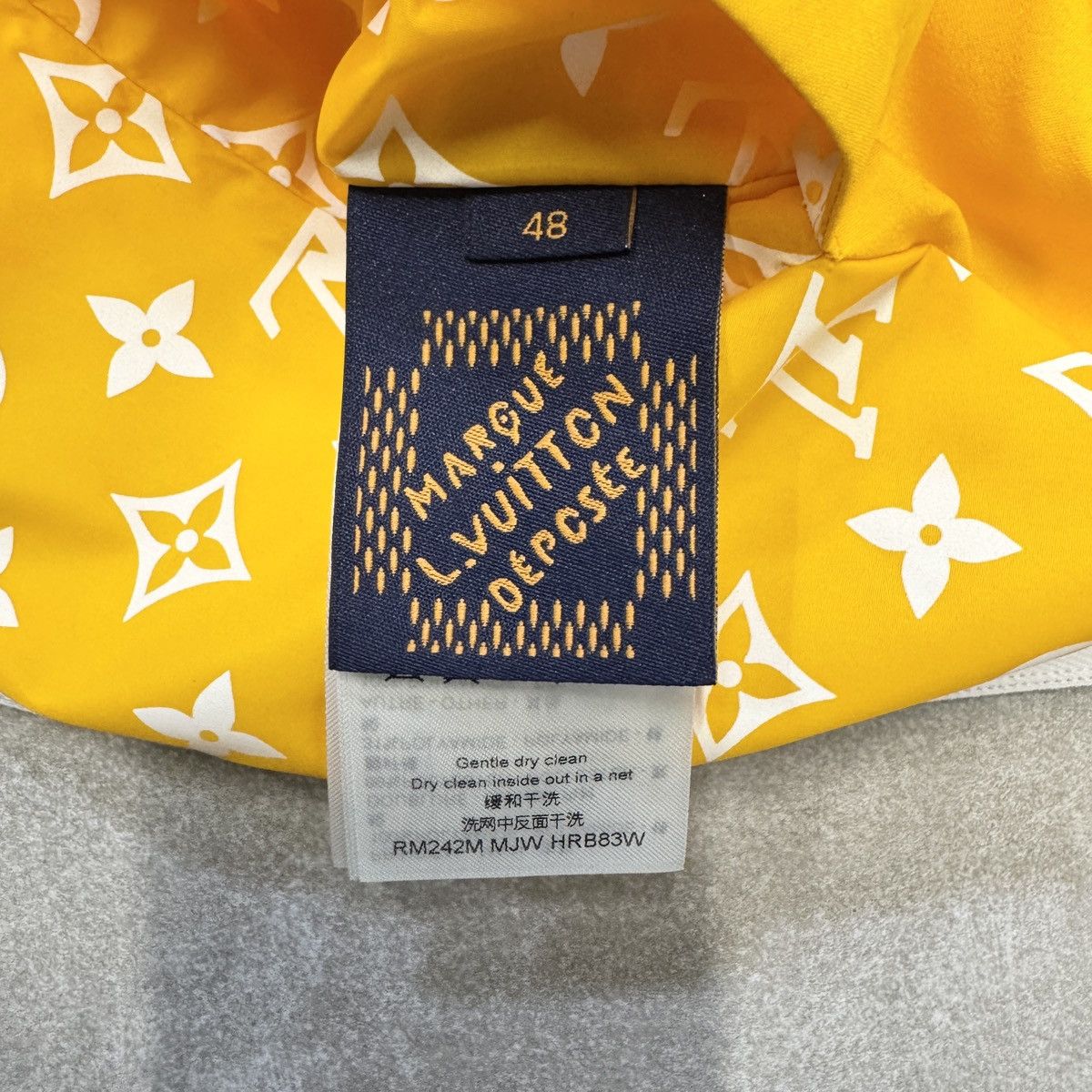 Louis Vuitton Louis Vuitton 1AFWJO Monogram Printed Track Jacket RRP £2630 Size US M / EU 48-50 / 2 - 12 Thumbnail