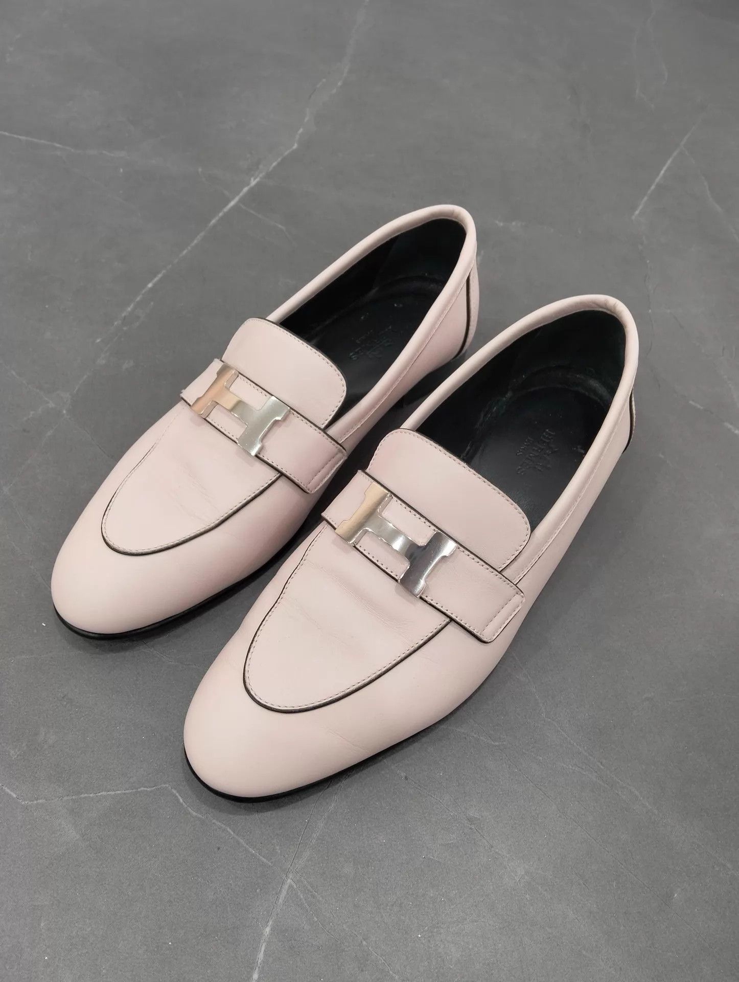 Hermes Hermes Pink Loafer 37 Size US 6.5 / IT 36.5 - 1 Thumbnail