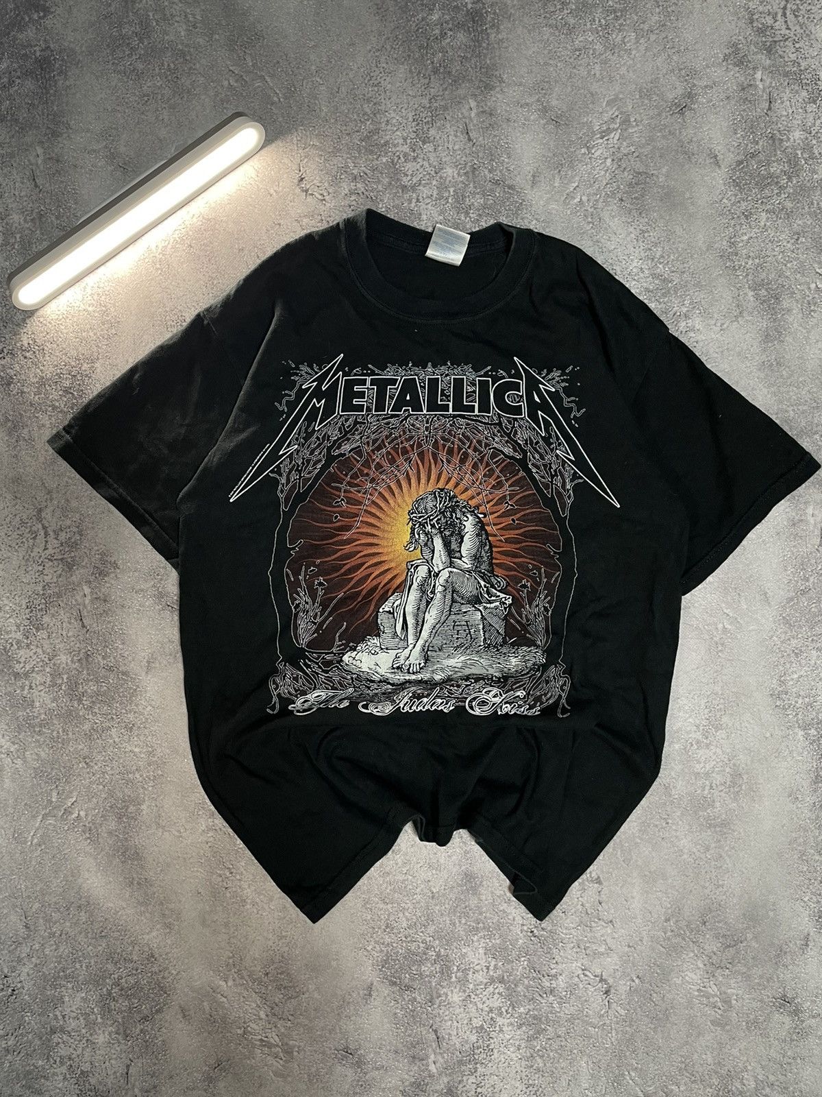 Band Tees Vtg METALLICA Faded Y2K '08 Judas Kiss Band Tee Size US M / EU 48-50 / 2 - 2 Thumbnail