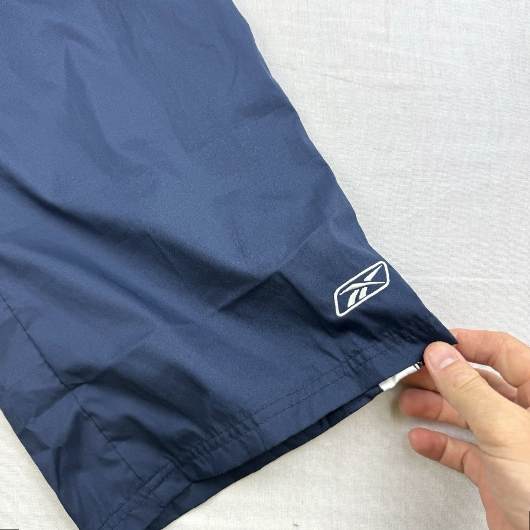 Reebok VINTAGE Reebok Track Pants Men XL Blue Sports Grunge Drawstring Baggy Size US 36 / EU 52 - 2 Thumbnail