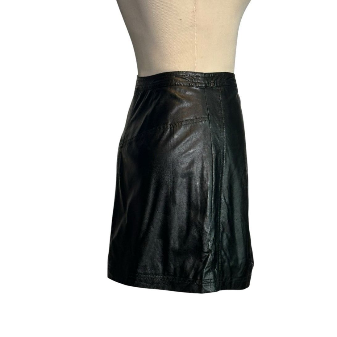 Free People FREE PEOPLE Fake Out Faux Leather Mini Skirt Women’s 4 Size 27" / US 4 / IT 40 - 8 Thumbnail