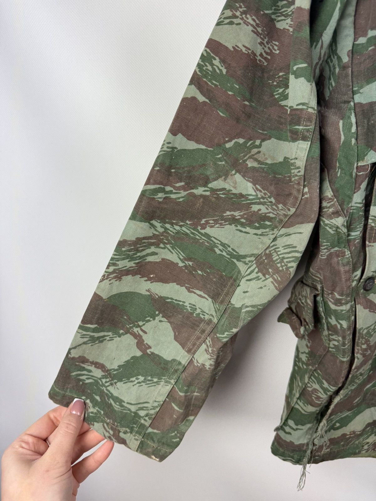 Vintage Vintage Military Hunting French Lizard Camo Full Zip Jacket Size US M / EU 48-50 / 2 - 22 Thumbnail