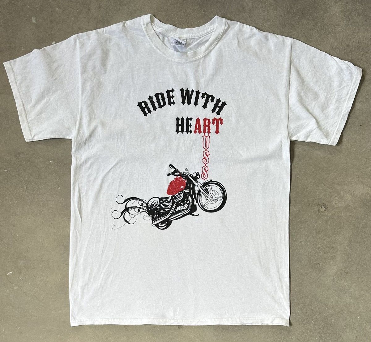 Vintage VINTAGE HARLEY DAVIDSON RIDE WITH HEART TEE Size US M / EU 48-50 / 2 - 2 Thumbnail
