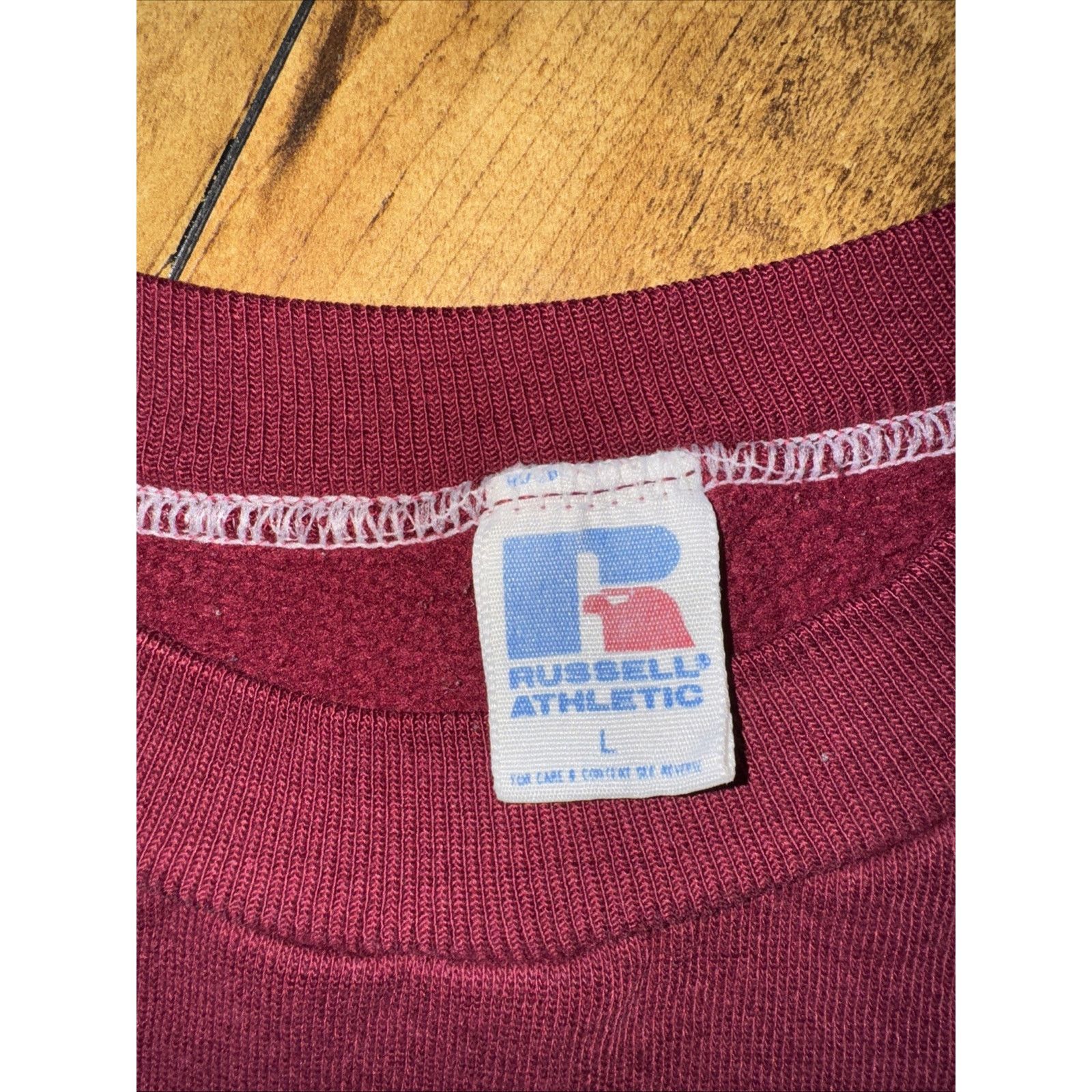 Russell Athletic Russell Athletic Crewneck Burgundy Large Made In USA 22x22 Size US L / EU 52-54 / 3 - 3 Thumbnail