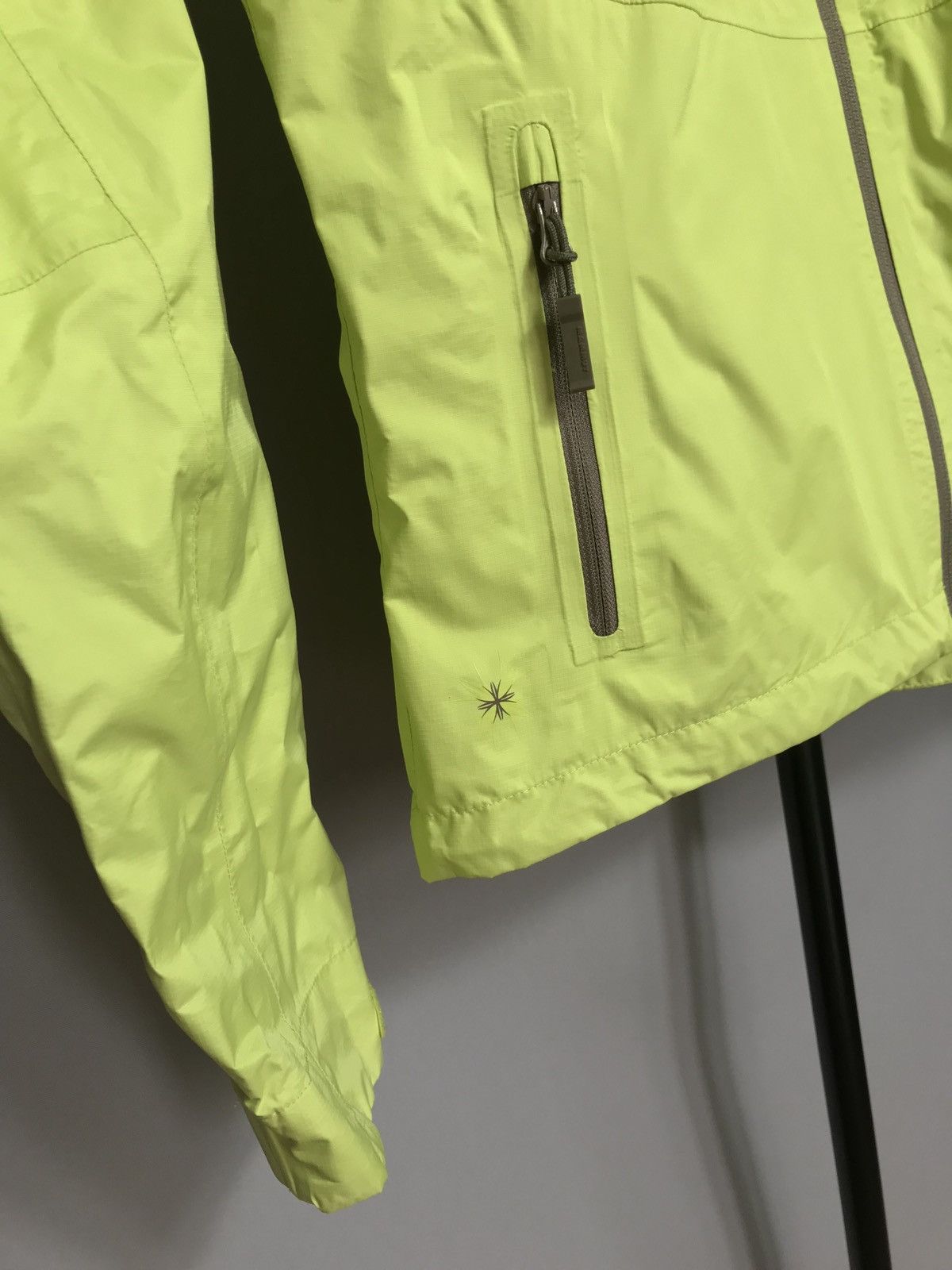 Mammut × Sports Specialties Mammut DryTech Mountain Water Repellent Breathable Storm Size US M / EU 48-50 / 2 - 8 Thumbnail