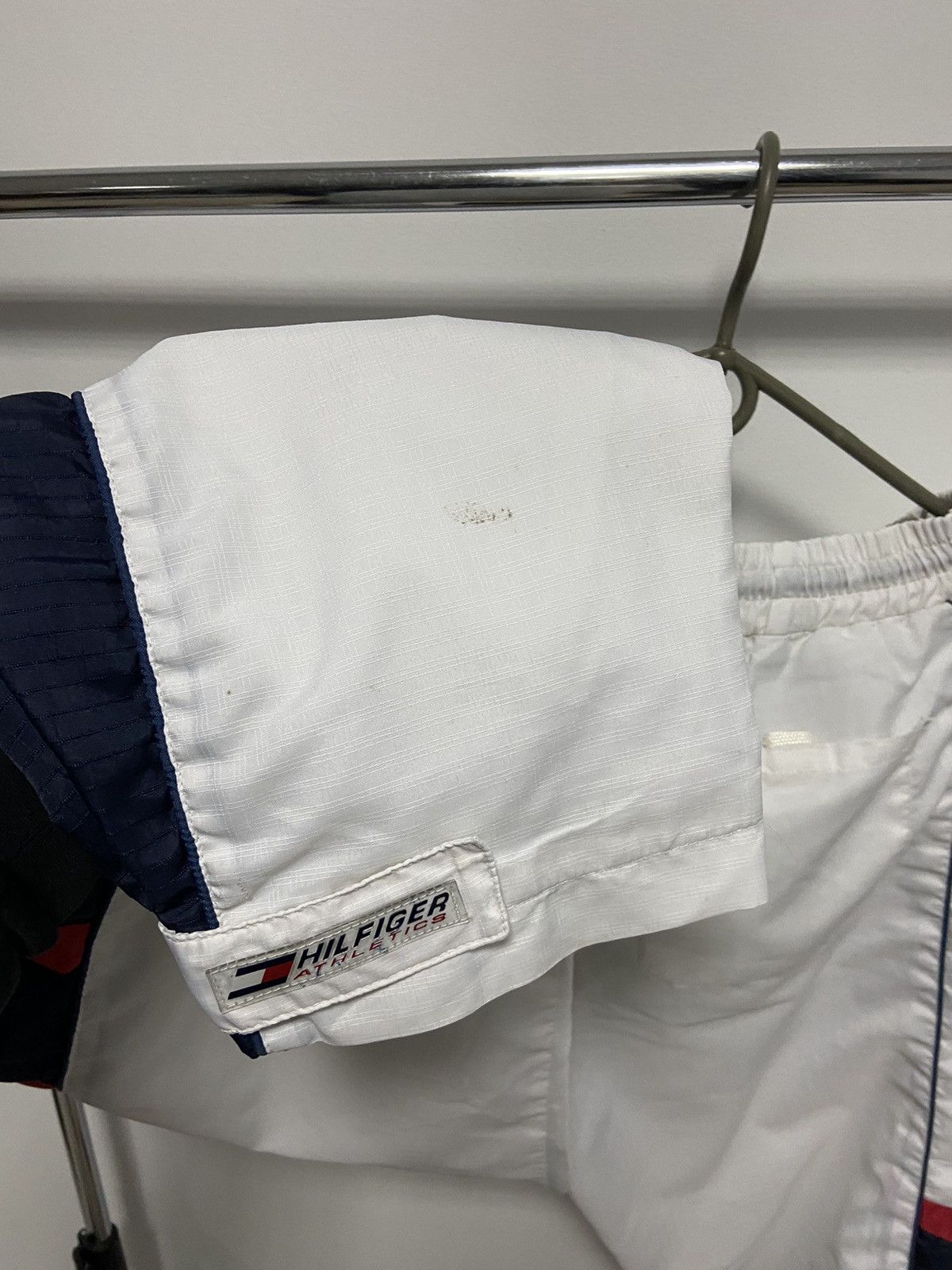 Tommy Hilfiger × Vintage Tommy Hilfiger vintage nylon pants logo skate casuals Size US 36 / EU 52 - 10 Thumbnail