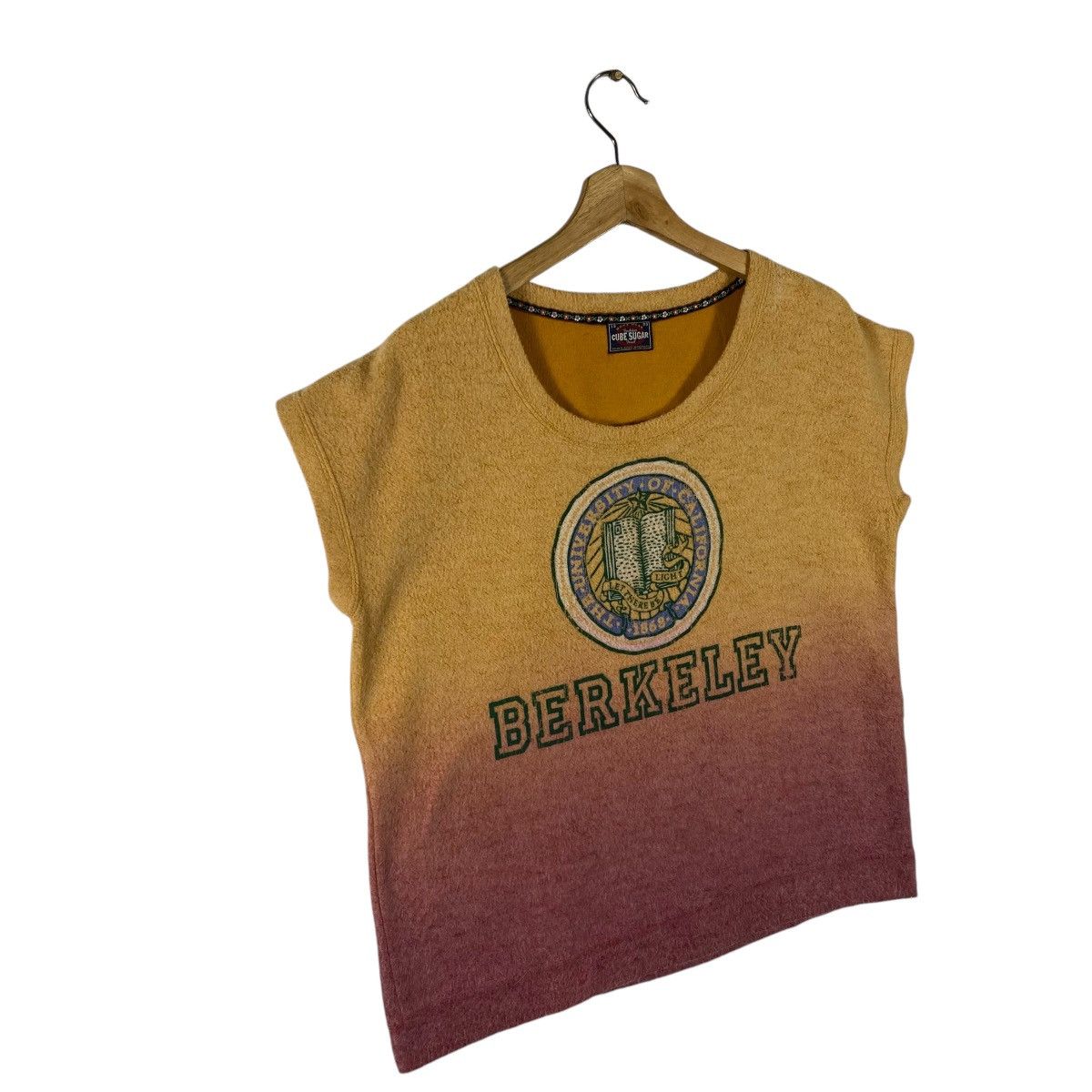 Japanese Brand Cube Sugar X University Of California Barkeley Tshirt Size M / US 6-8 / IT 42-44 - 4 Thumbnail