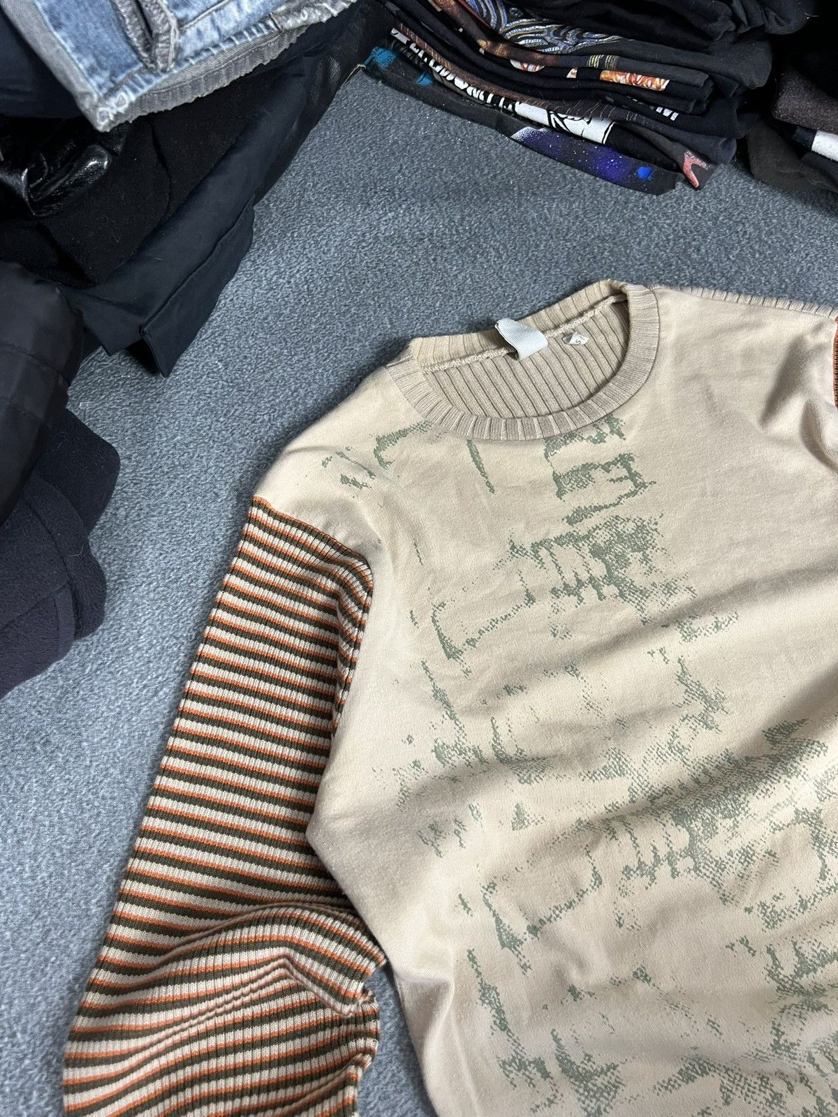 Japanese Brand VINTAGE PRINTED CROSS LONG SLEEVE TEE Y2K Size L / US 10 / IT 46 - 2 Thumbnail