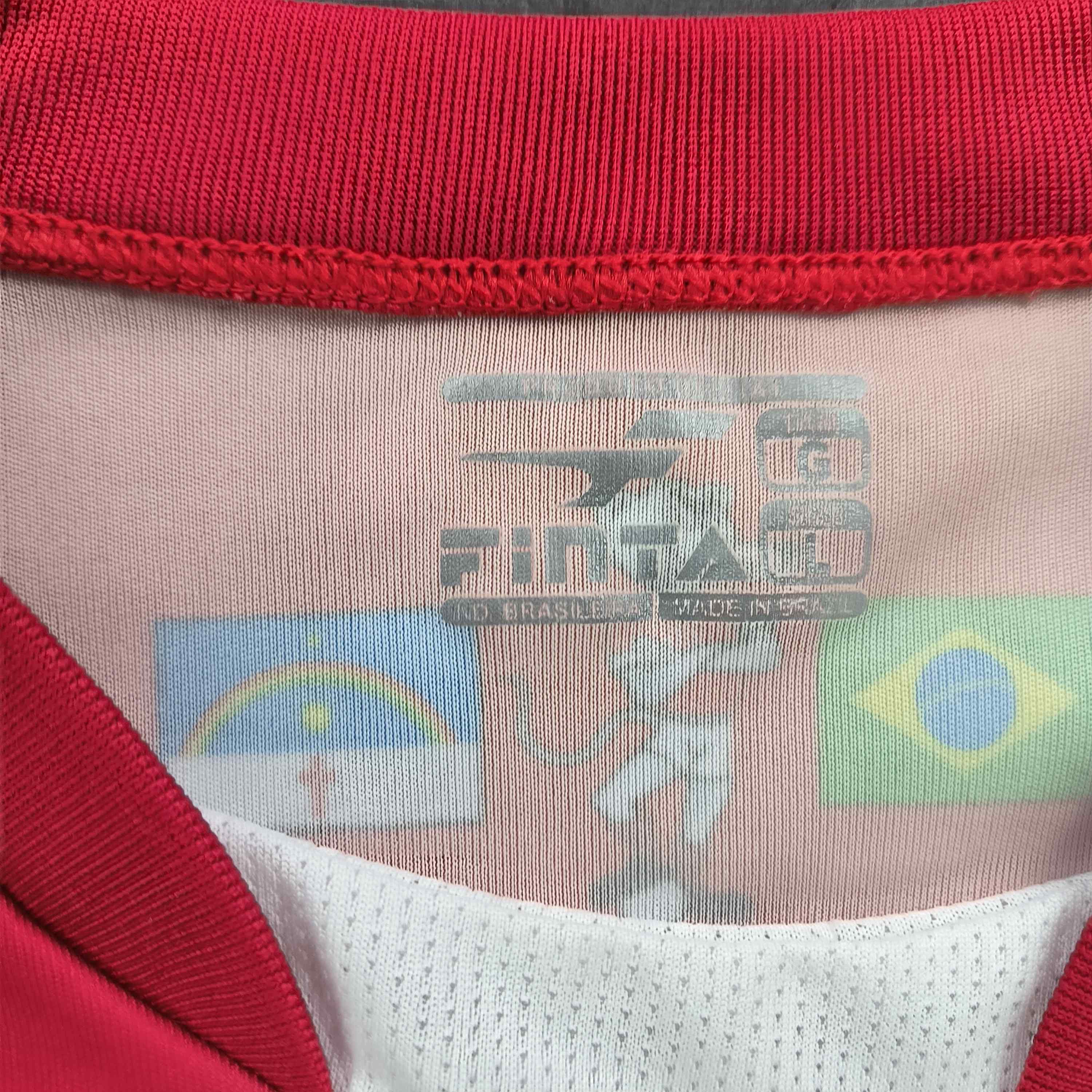 Other SIGNED Clube Náutico Capibaribe 04-05 Finta football jersey Size US L / EU 52-54 / 3 - 10 Thumbnail