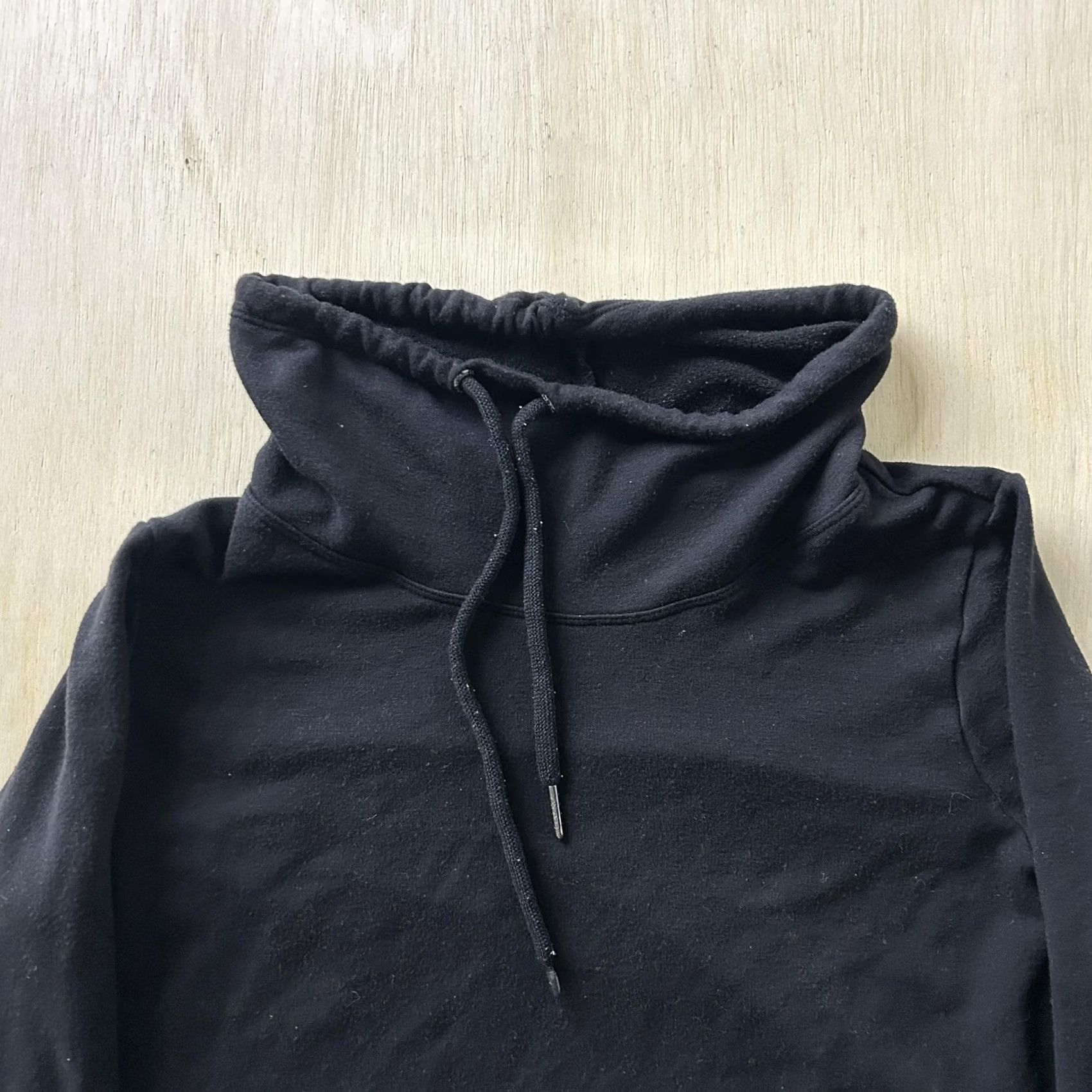 Calvin Klein Calvin Klein Performance Sweatshirt Womens Small Black Cowl Neck Pullover Size S / US 4 / IT 40 - 2 Thumbnail