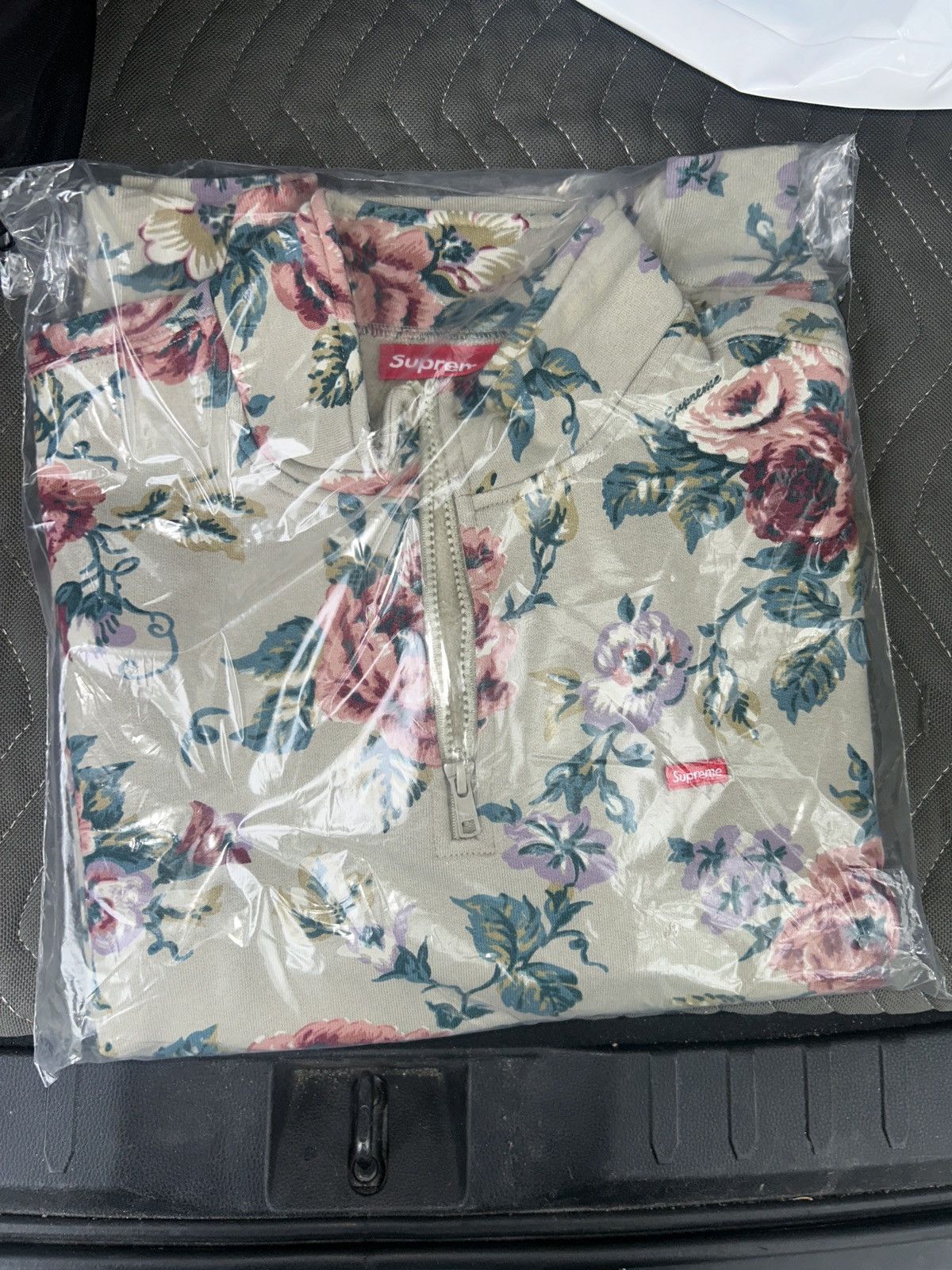 Supreme Supreme floral half zip sweatshirt pullover Size US M / EU 48-50 / 2 - 1 Thumbnail