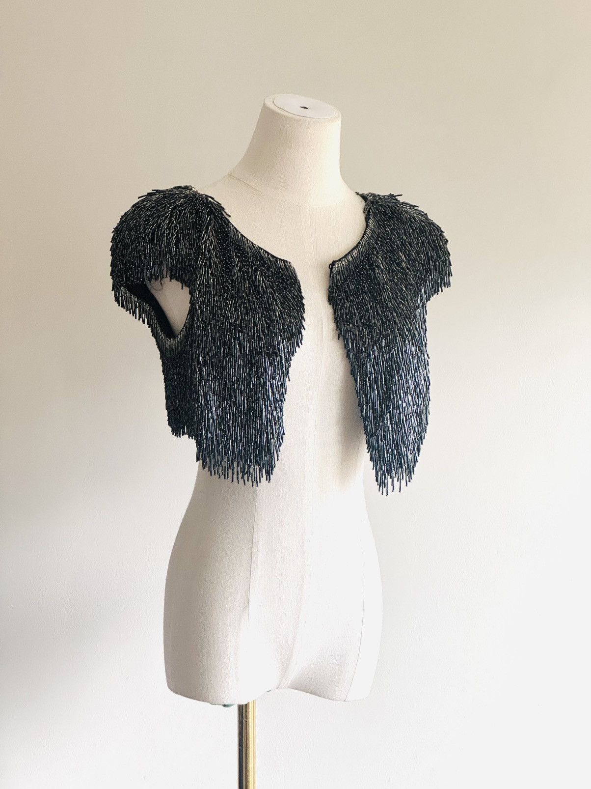 Herve Leger Herve Leger Fall ‘09 runway beaded fringe cropped jacket top Size XS / US 0-2 / IT 36-38 - 1 Thumbnail