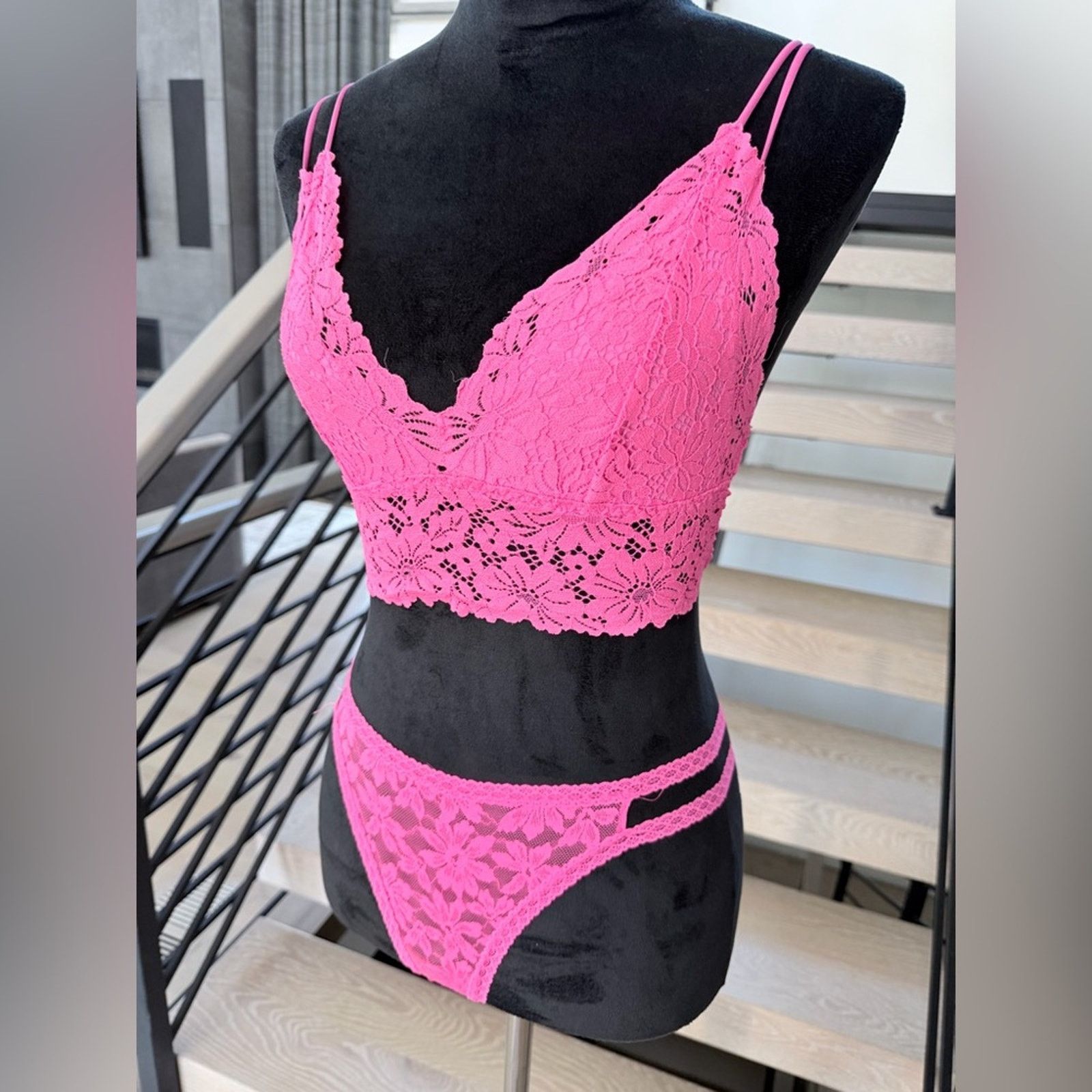 Victoria's Secret Victoria Secret Pink Lace Bralette & Panties Matching Set S Size ONE SIZE - 3 Thumbnail