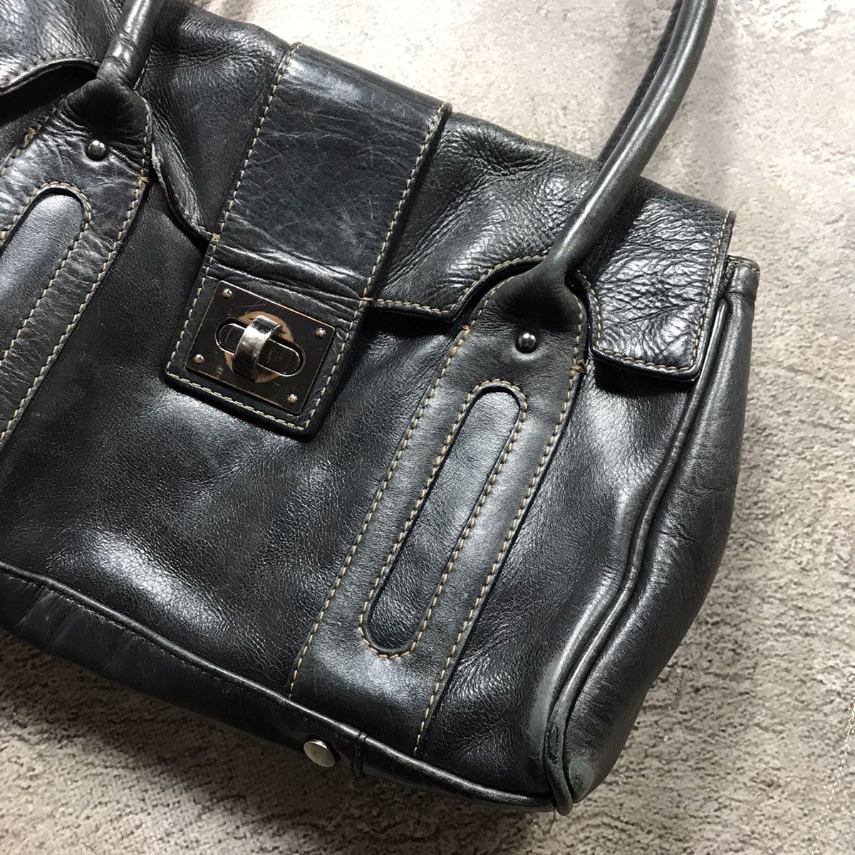 Vintage Vintage Y2K Black Leather Shoulder Bag Streetwear Baggy OS Size ONE SIZE - 8 Thumbnail
