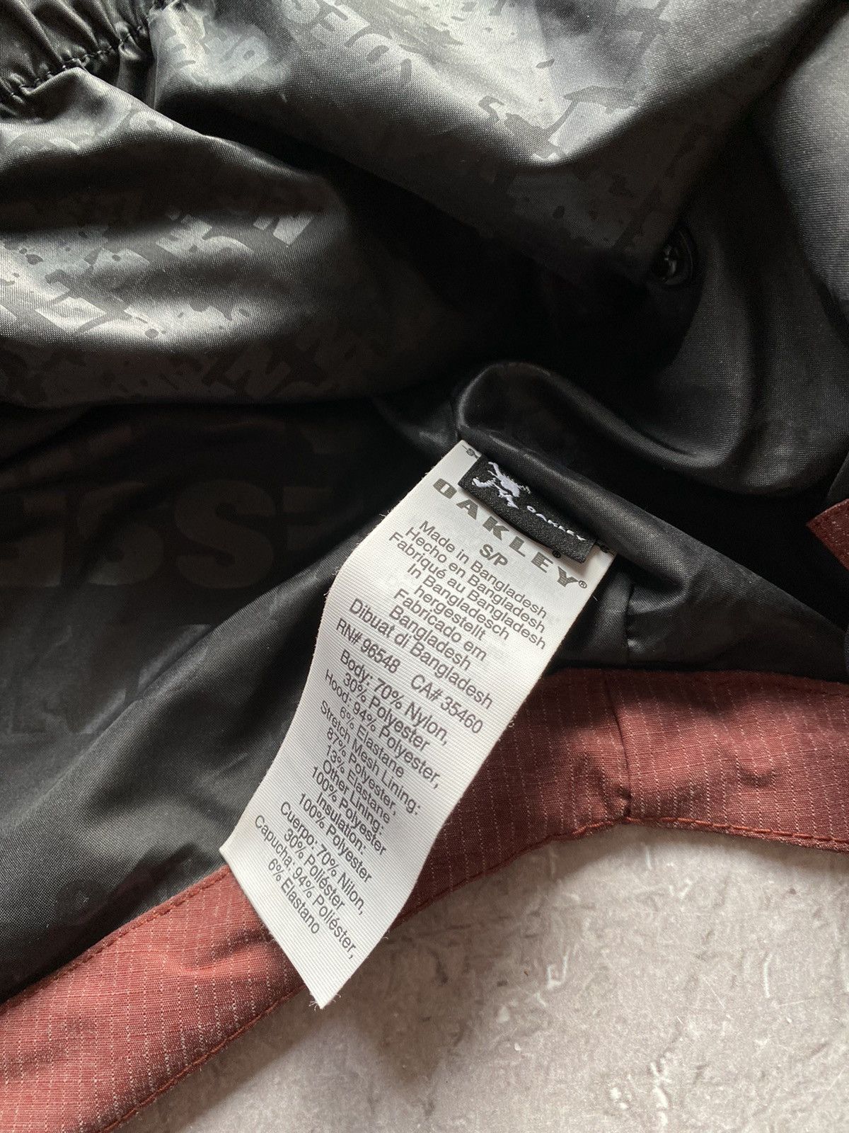 Oakley Rare Y2K Oakley Light Gorpcore Rain Outdoor Jacket Gorpcore Size US S / EU 44-46 / 1 - 10 Thumbnail