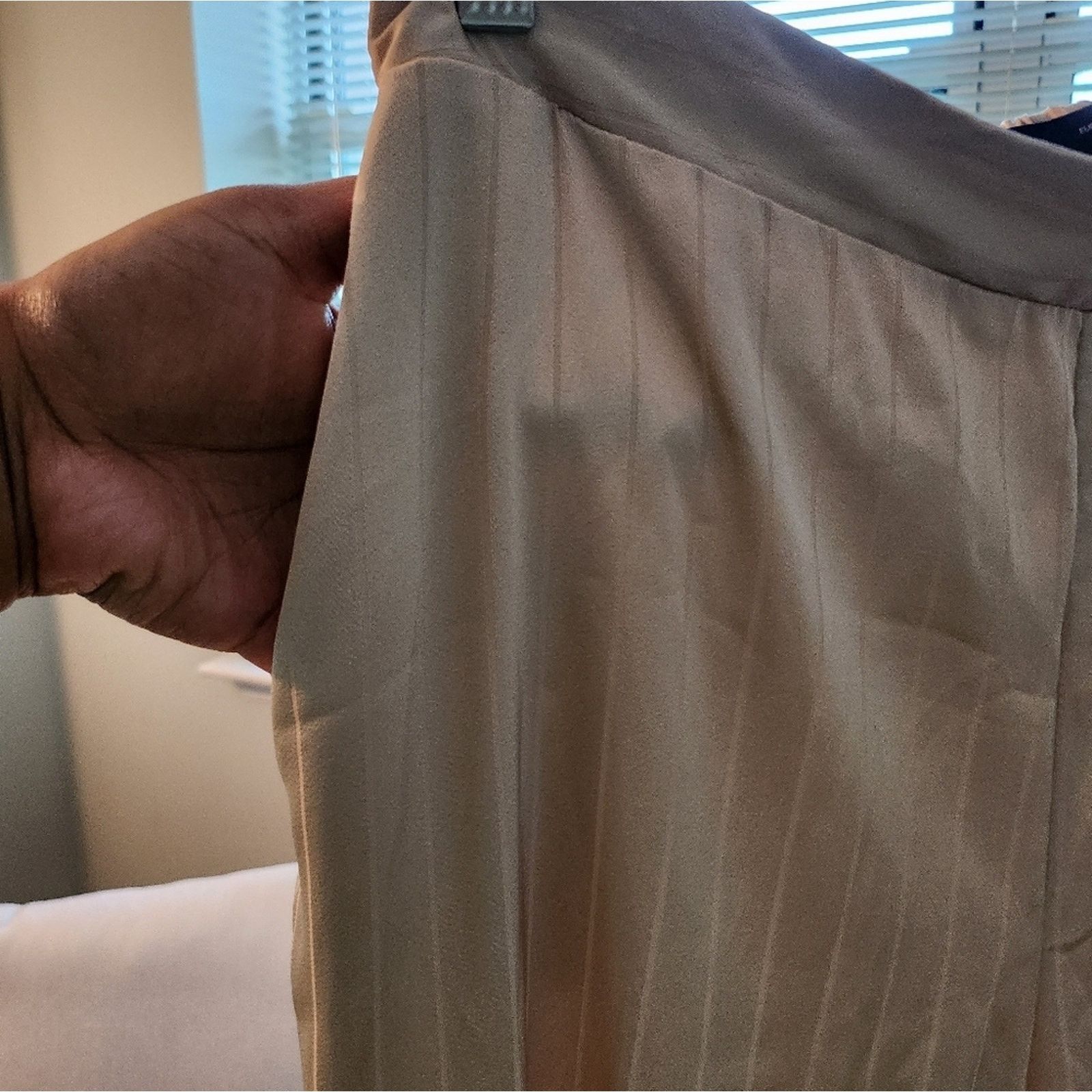 Zara NWOT/Zara-Pinstripe satin trousers Size 30" / US 8 / IT 44 - 8 Thumbnail