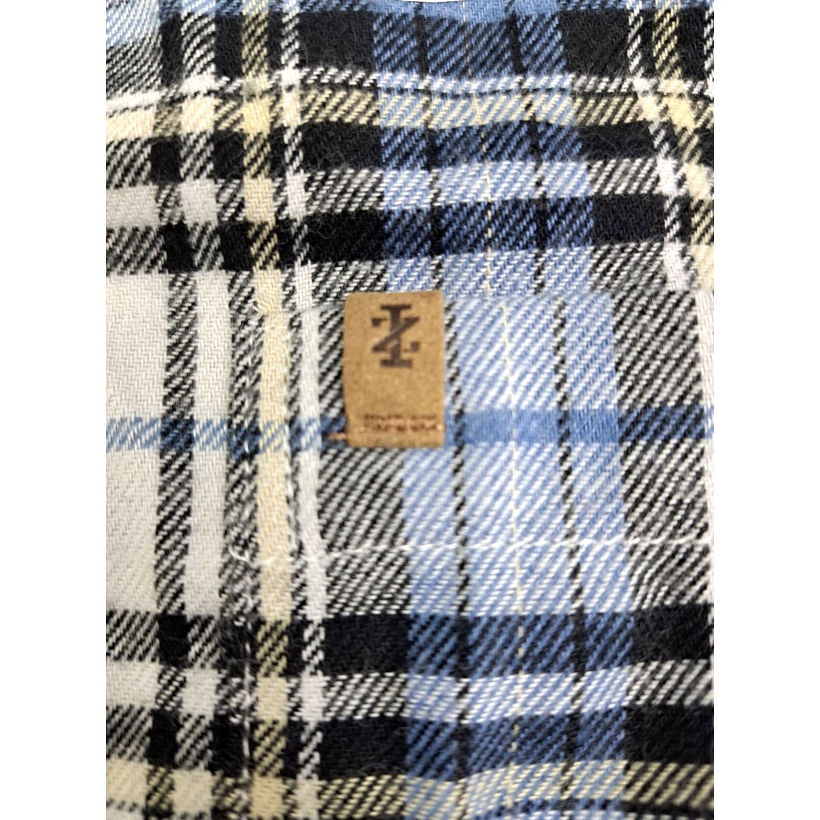 Izod NWT Izod Performance Stratton Flannel Mens Long Sleeve Button Down 2XL Blue Plaid Shirt Mens Regular 2XL Fall Winter Casual Workwear Travel Button-Up Size US XXL / EU 58 / 5 - 7 Thumbnail