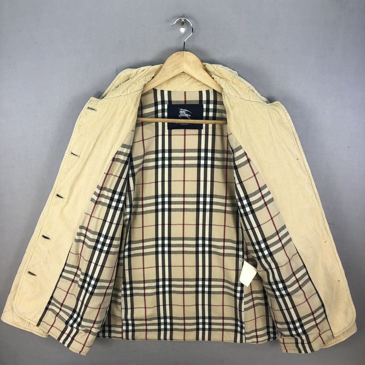 Burberry Rare 🔥 Vintage Burberry Corduroy Nova Check Lining Jacket Size M / US 6-8 / IT 42-44 - 4 Thumbnail
